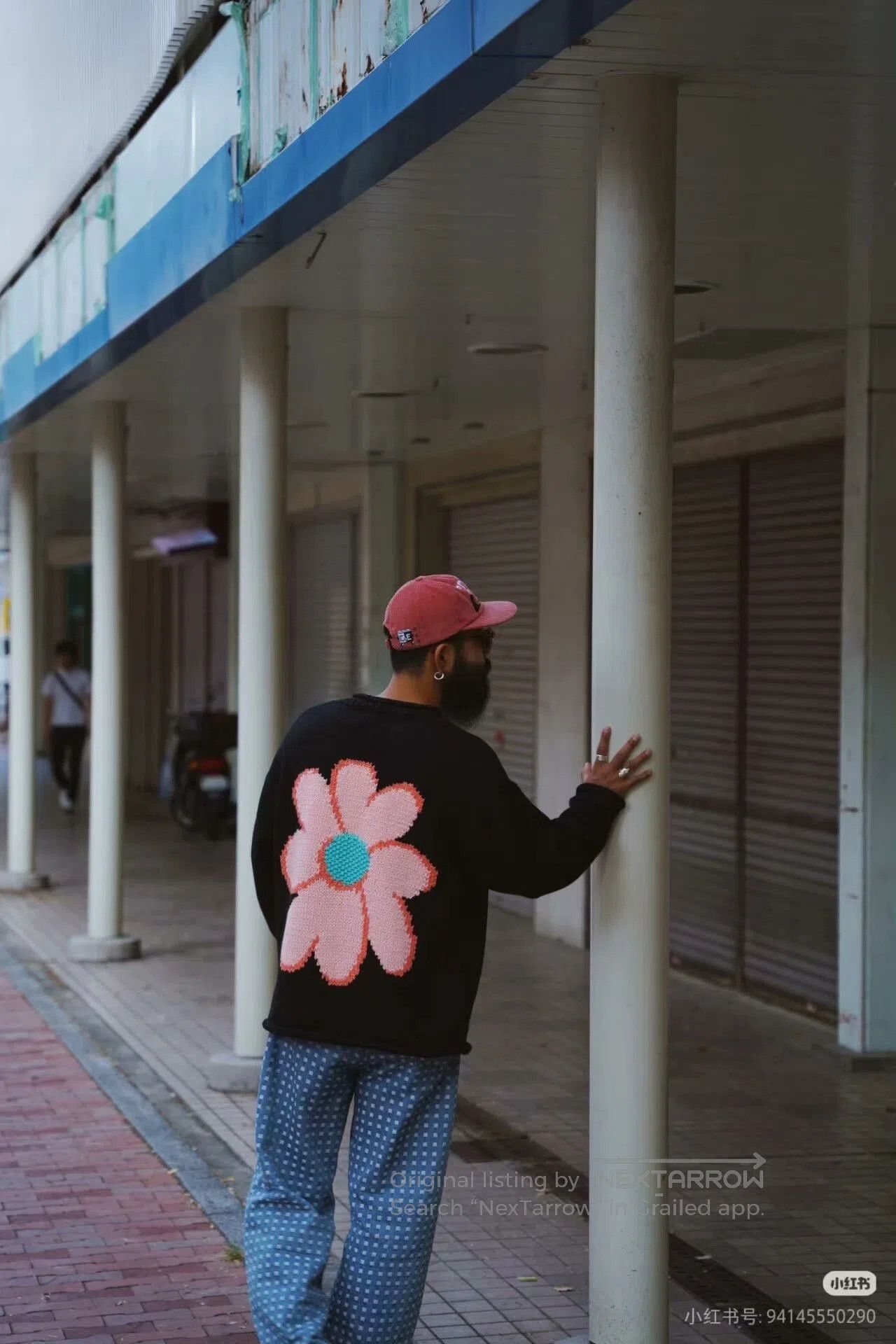 Japanese Brand Black Hand-Knitted Sweater with Pink Floral Design. Size L / US 10 / IT 46 - 7 Thumbnail