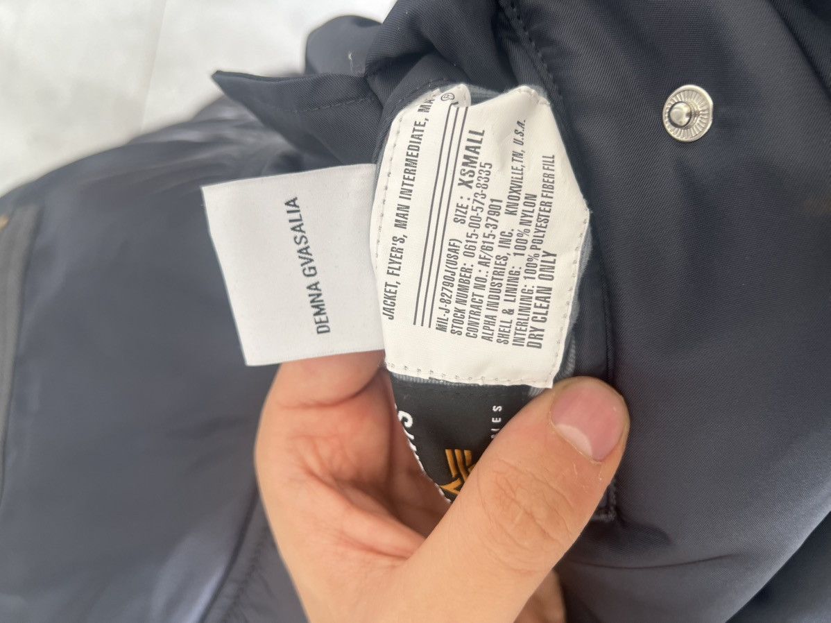 Alpha Industries × Vetements Vetements x Alpha SS18 reversible emoji bomber Size US XS / EU 42 / 0 - 12 Thumbnail