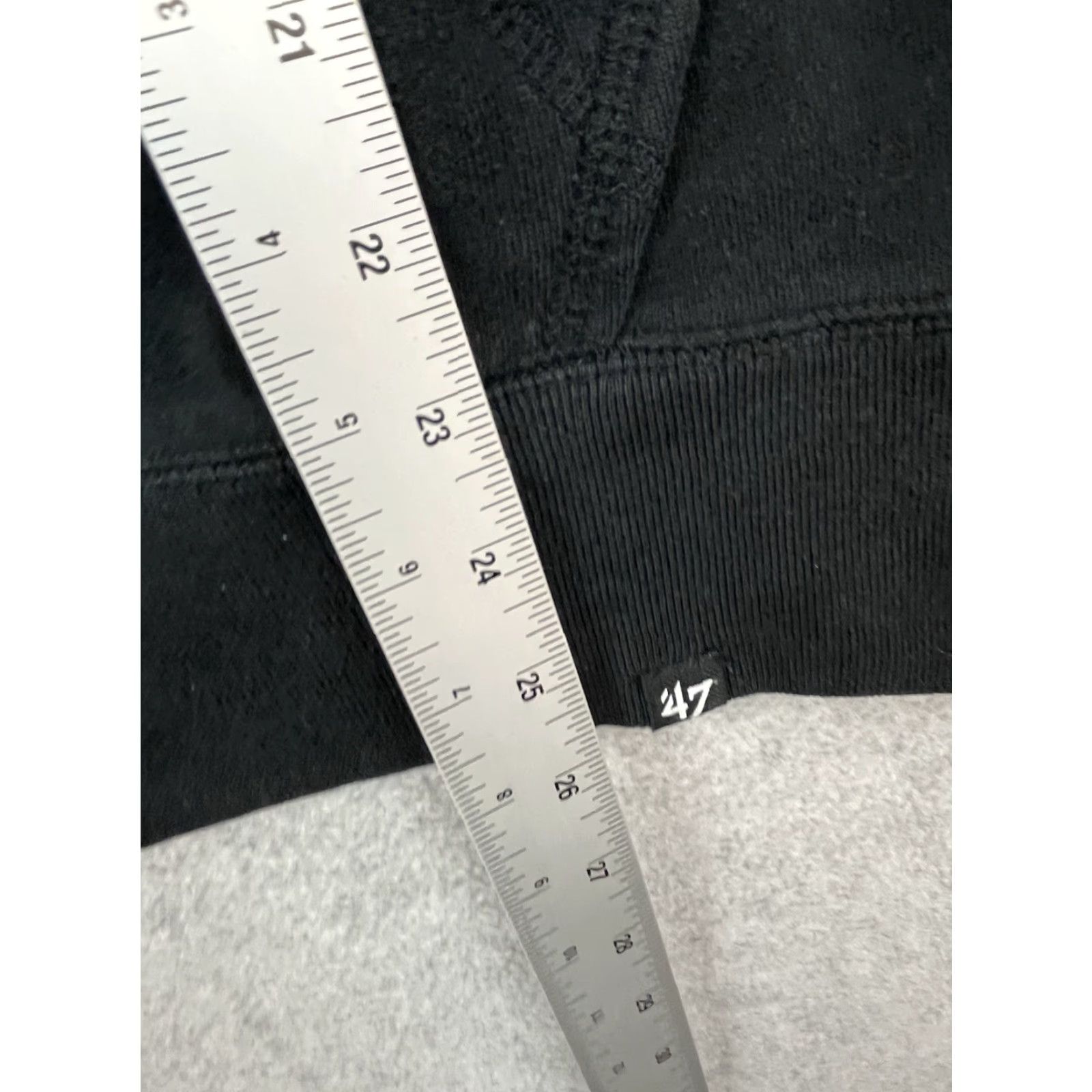 J Brand Chicago Bulls 47 Brand Hoodie Adult M Black Graphic Logo Pullover Sweatshirt Shirts Hoodie Mens Regular Sports 90s Vintage? Size US M / EU 48-50 / 2 - 4 Thumbnail