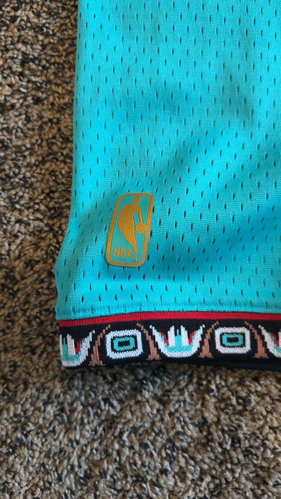 Mitchell & Ness Grizzlies Shorts Size US 32 / EU 48 - 3 Thumbnail