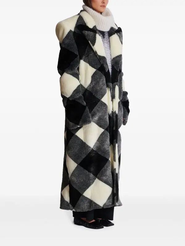 Balmain o1s1wg111025 Vichy Gingham Faux Fur Coat in Black/White Size XS / US 0-2 / IT 36-38 - 3 Thumbnail