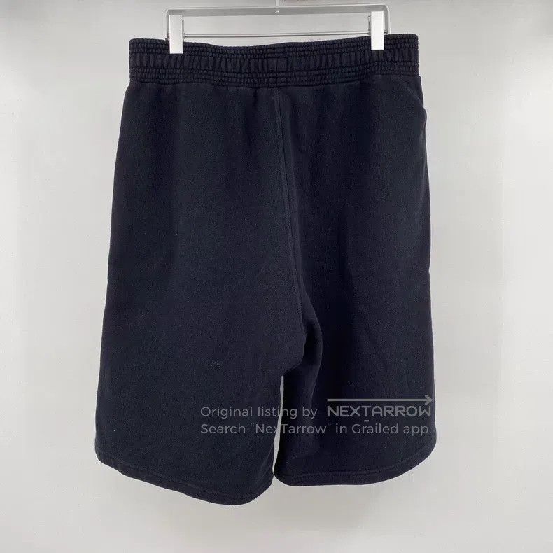 Givenchy Givenchy SizeM Colorful Cursive Lettering Short Pants Size US 30 / EU 46 - 2 Thumbnail