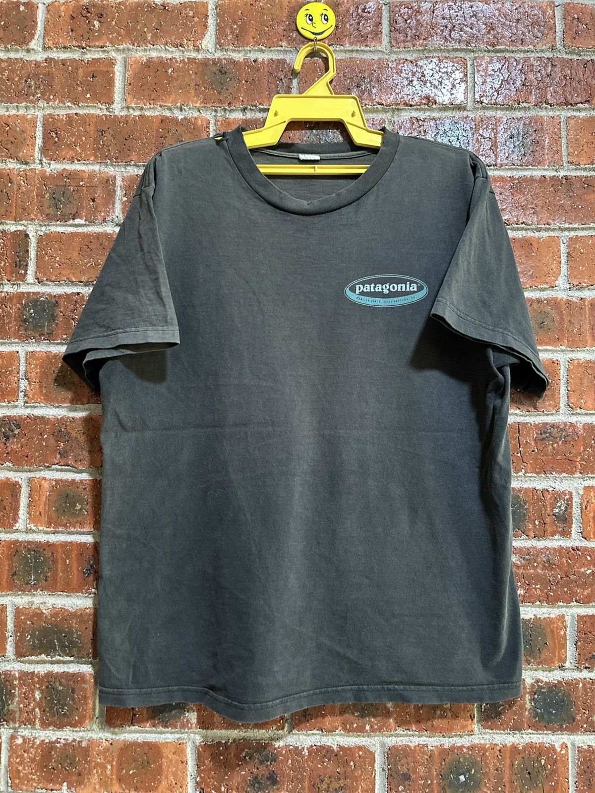 Patagonia Thrashed Vintage Patagonia Sun Faded Tee Size US L / EU 52-54 / 3 - 2 Thumbnail