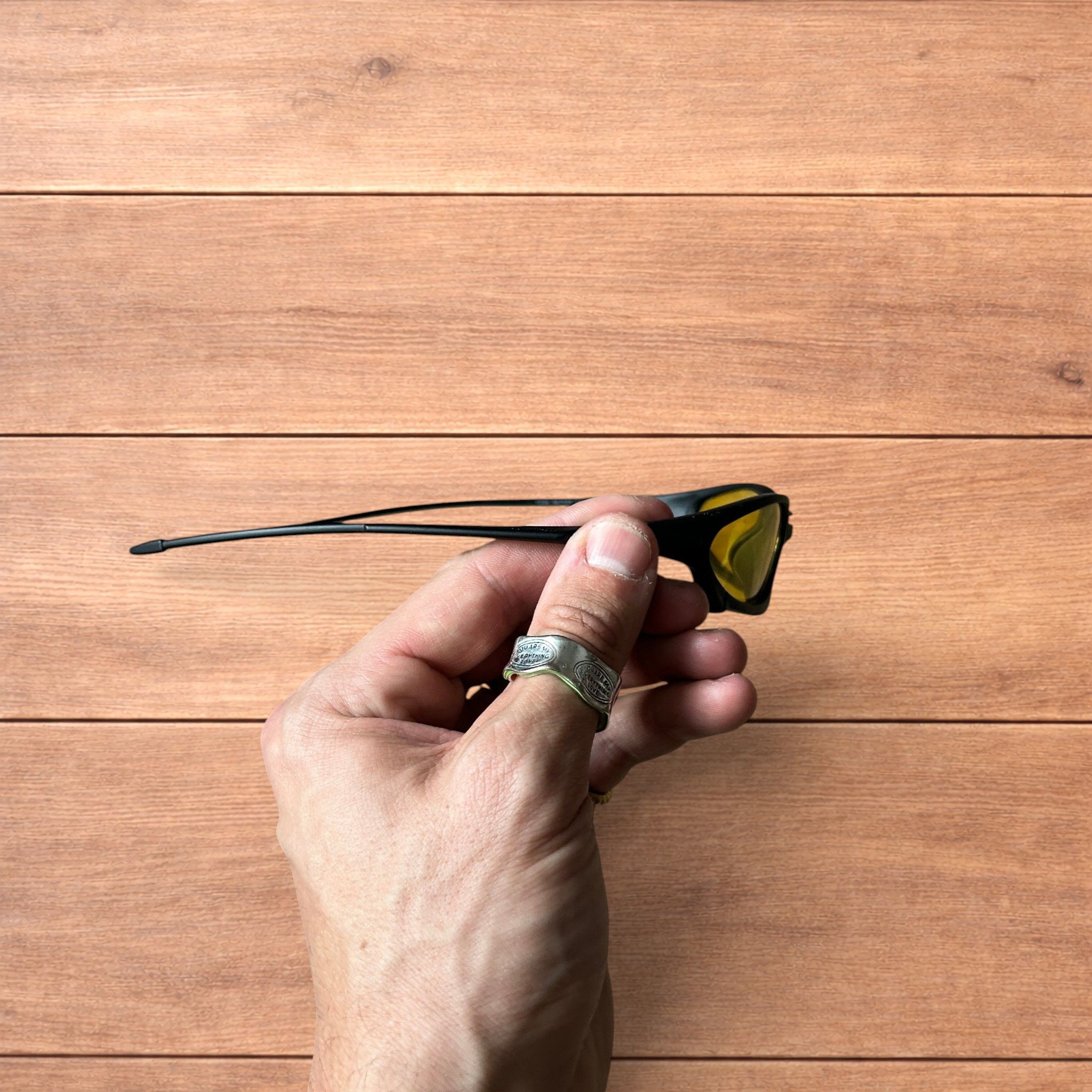 Japanese Brand Insane polarised sunglasses in black with yellow lense. Size ONE SIZE - 5 Thumbnail