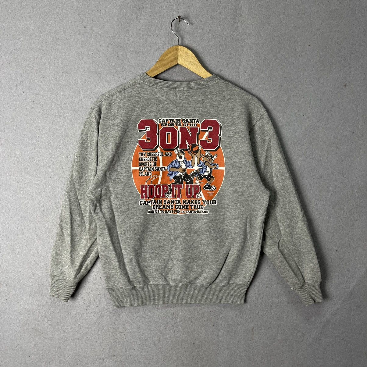 Japanese Brand Vintage 1990s Captain Santa “3 ON 3 Hoop It Up” Sweatshirt Size US S / EU 44-46 / 1 - 6 Thumbnail