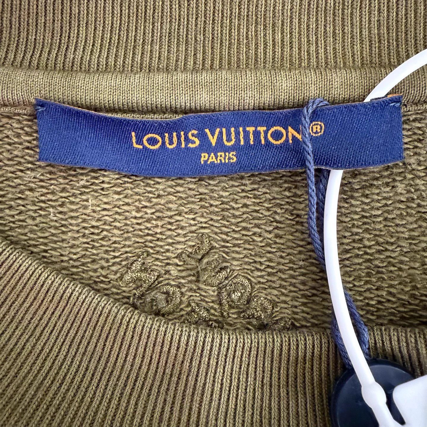 Louis Vuitton LV x Pharrell Williams Green Rivet Sweatshirt S Size US S / EU 44-46 / 1 - 5 Thumbnail