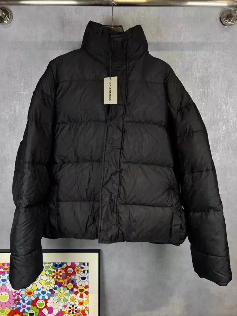 Balenciaga Balenciaga Bullet screen with dark stripes is full of LOGO Size US M / EU 48-50 / 2 - 1 Thumbnail