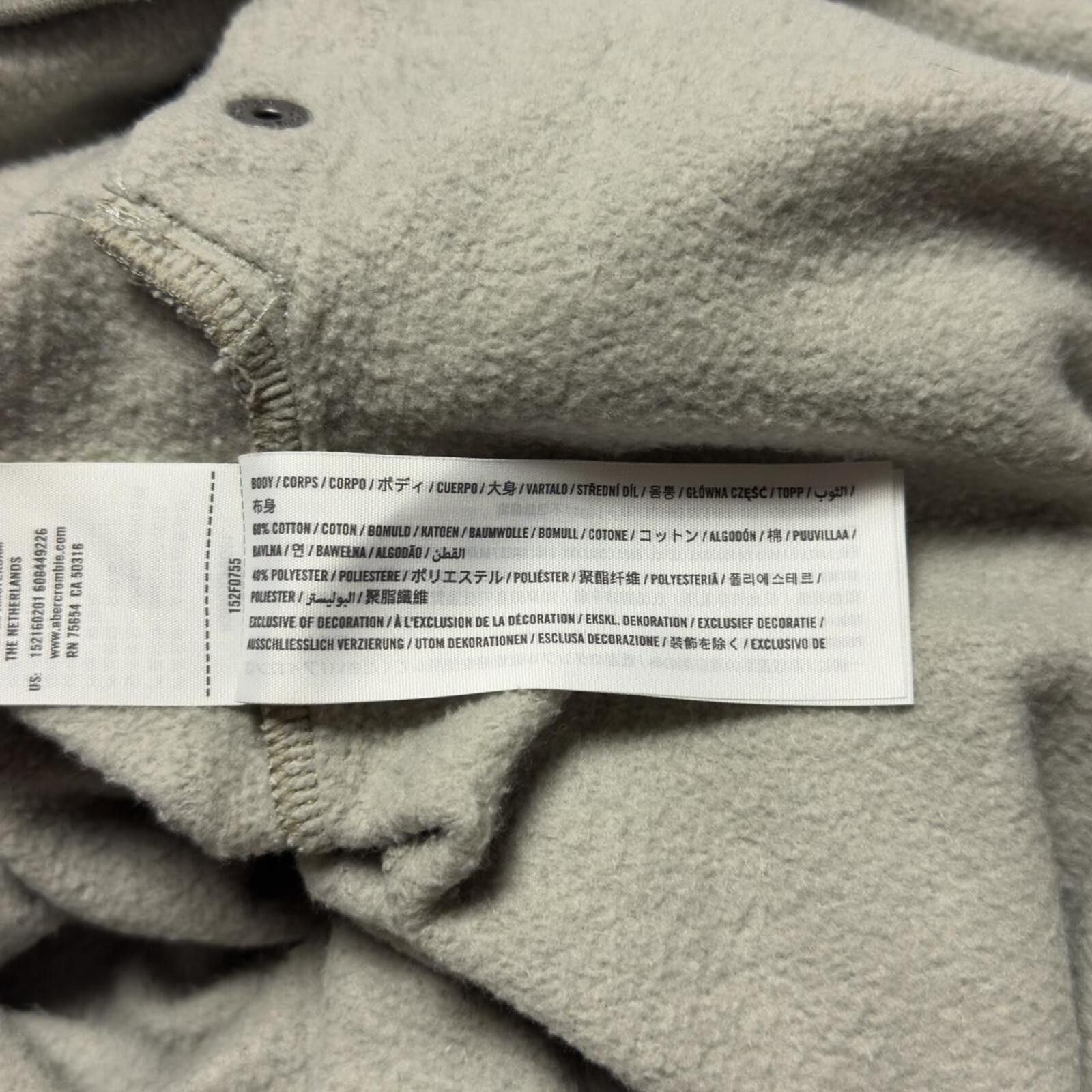 Abercrombie & Fitch abercrombie camo snap-side sweatshirt soft A&F small Size S / US 4 / IT 40 - 5 Thumbnail