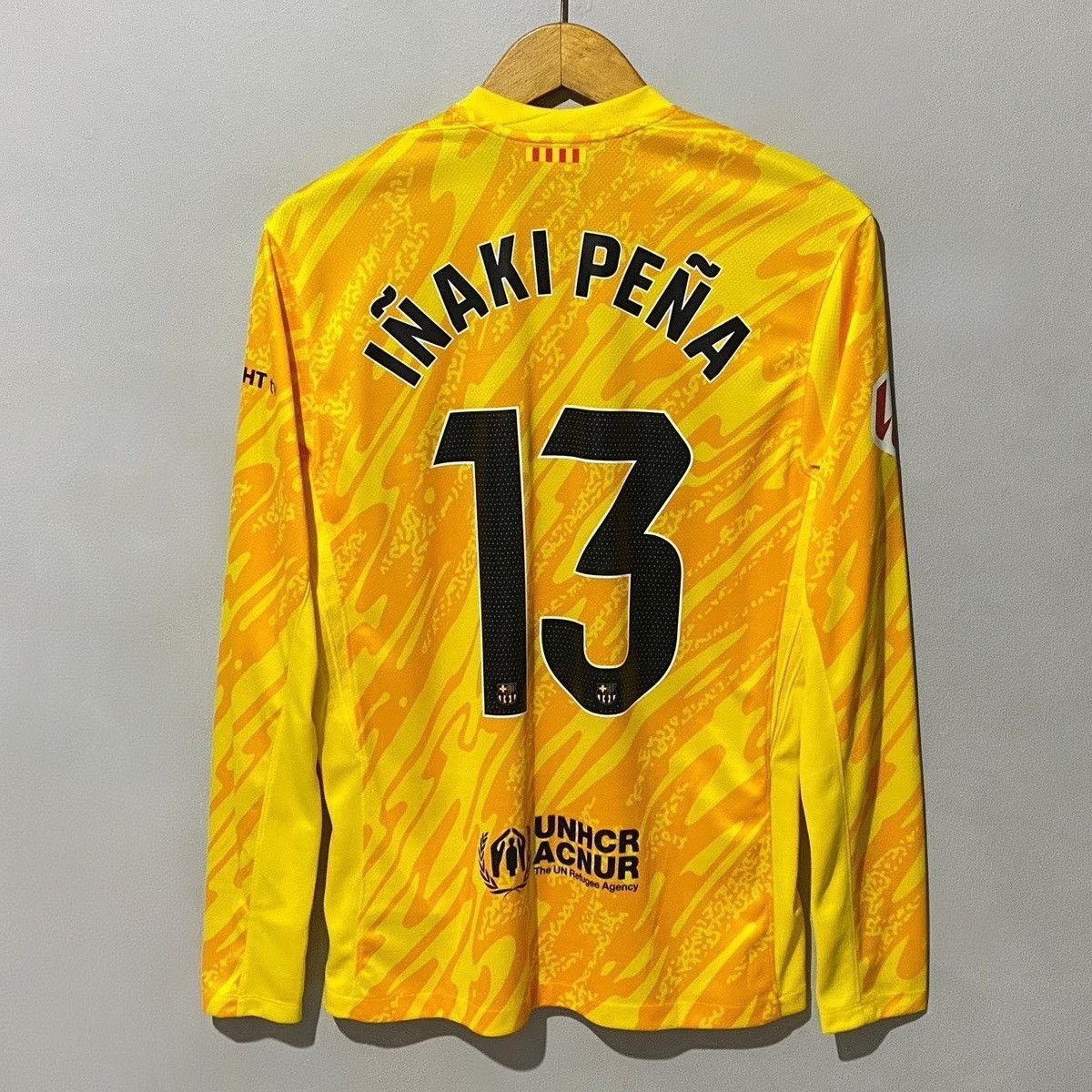 Nike Barcelona x Coldplay 2024-2025 Goalkeeper Jersey Inaki Pena Size US M / EU 48-50 / 2 - 2 Thumbnail