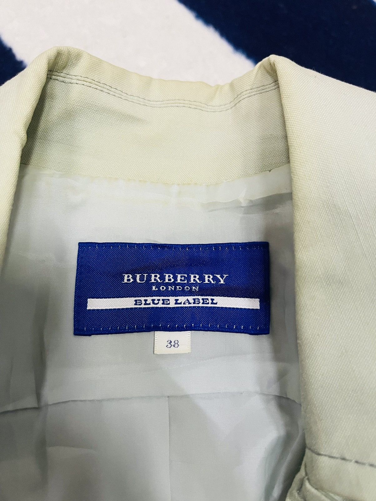 Burberry Burberry Blue Label Button Up Jacket (12) Size S / US 4 / IT 40 - 3 Thumbnail