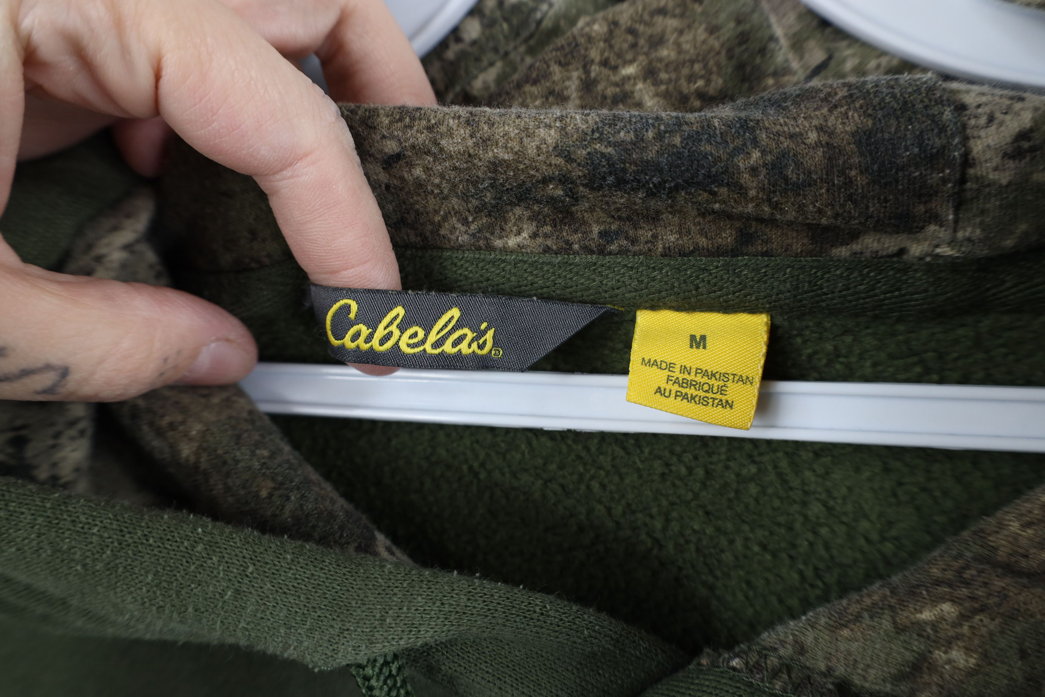 Cabelas Vintage Y2K Cabelas Spell Out Script Camouflage Hoodie Green Size US M / EU 48-50 / 2 - 9 Thumbnail