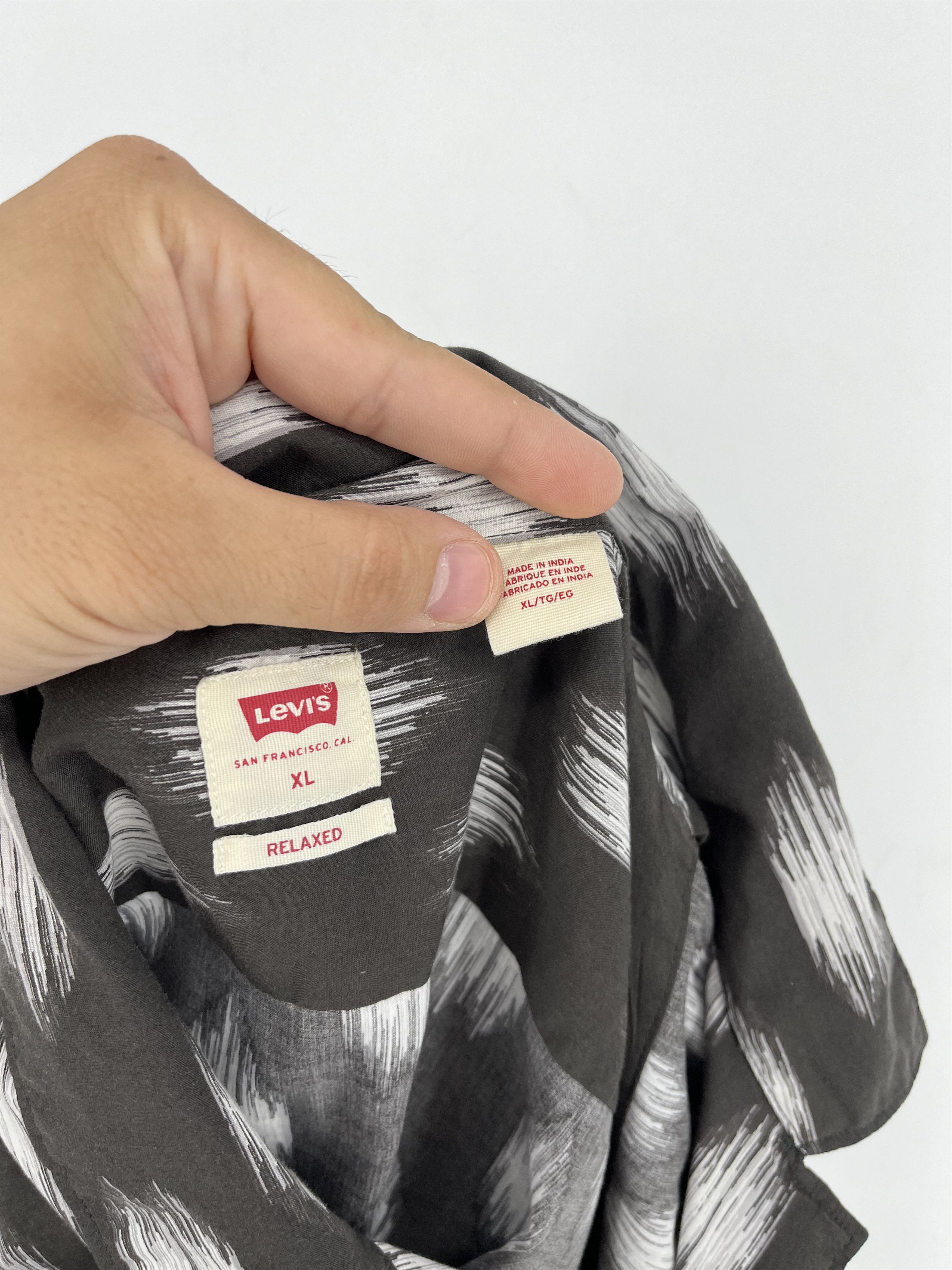 Levi's Vintage Levis Y2K Art Streetwear Hawaiian Travis Scott style Size US XL / EU 56 / 4 - 9 Thumbnail