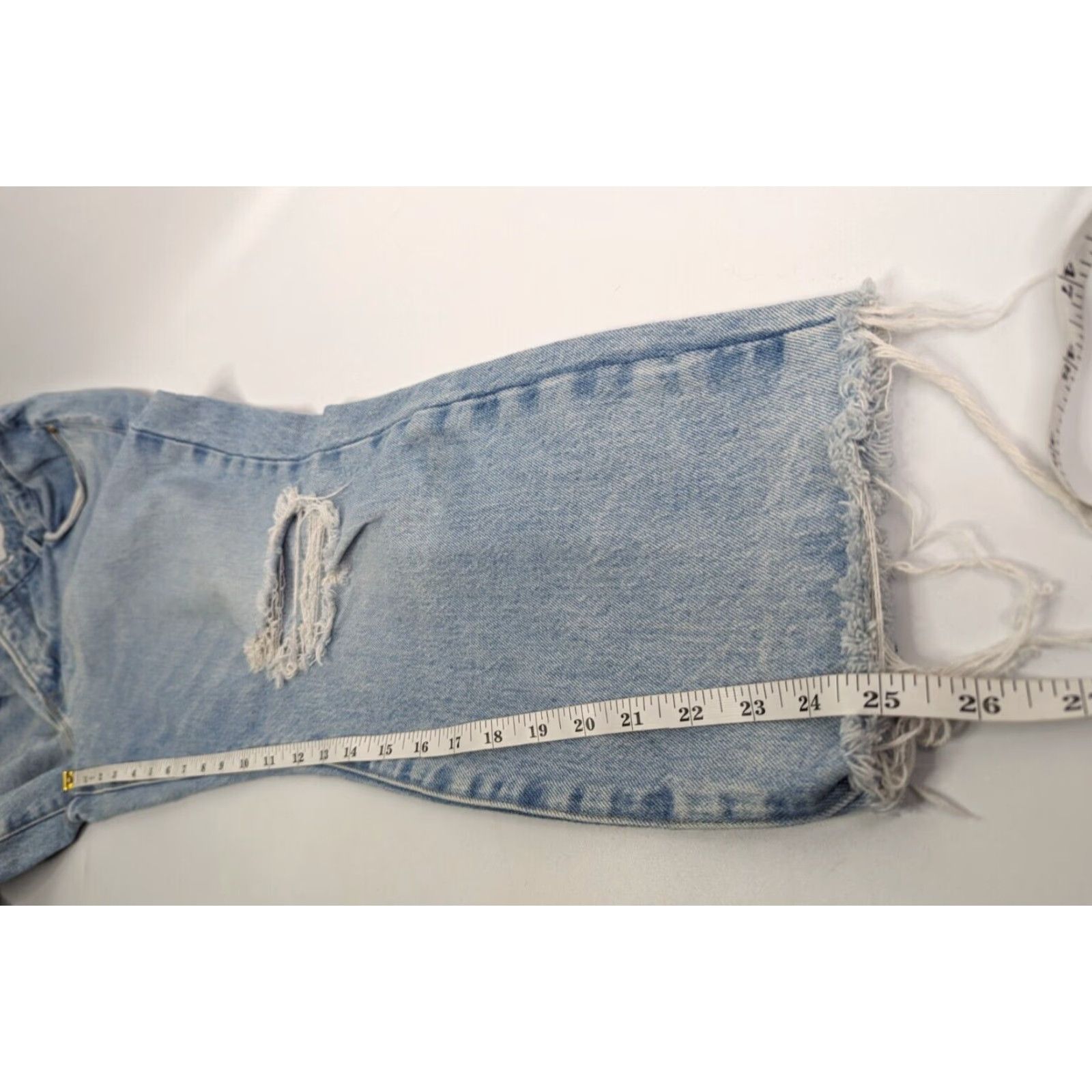 Good American GOOD AMERICAN Jeans Distressed 14/32 Blue 5-Pocket Design Zip Regular Plus Size Women Skinny Cap 637 Raw Hem Size 36" / US 14 / IT 50 - 7 Thumbnail