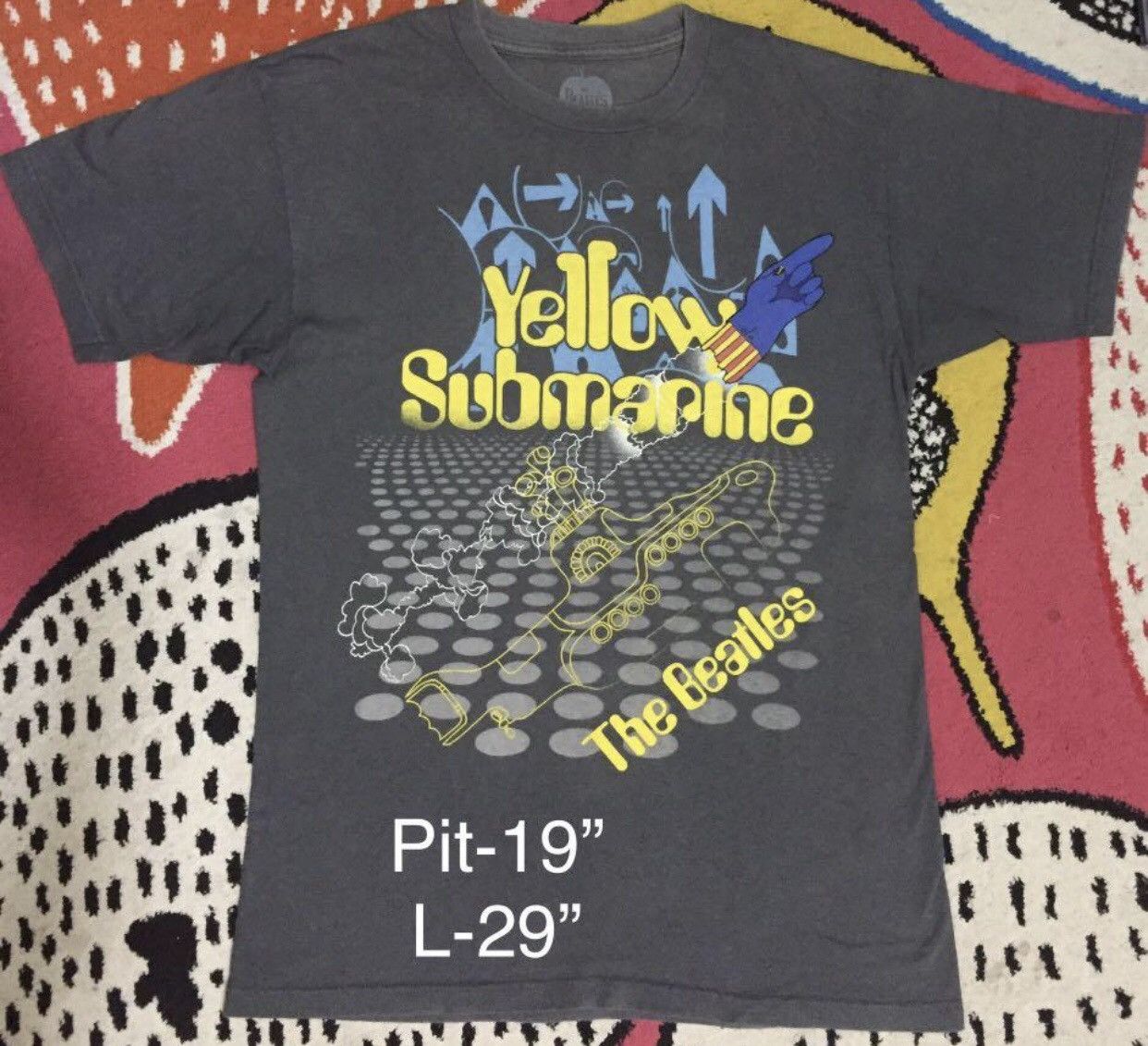 Band Tees × Vintage The Beatles "Yellow Submarine" y2k 2011 T-Shirt Size M Size US M / EU 48-50 / 2 - 1 Thumbnail