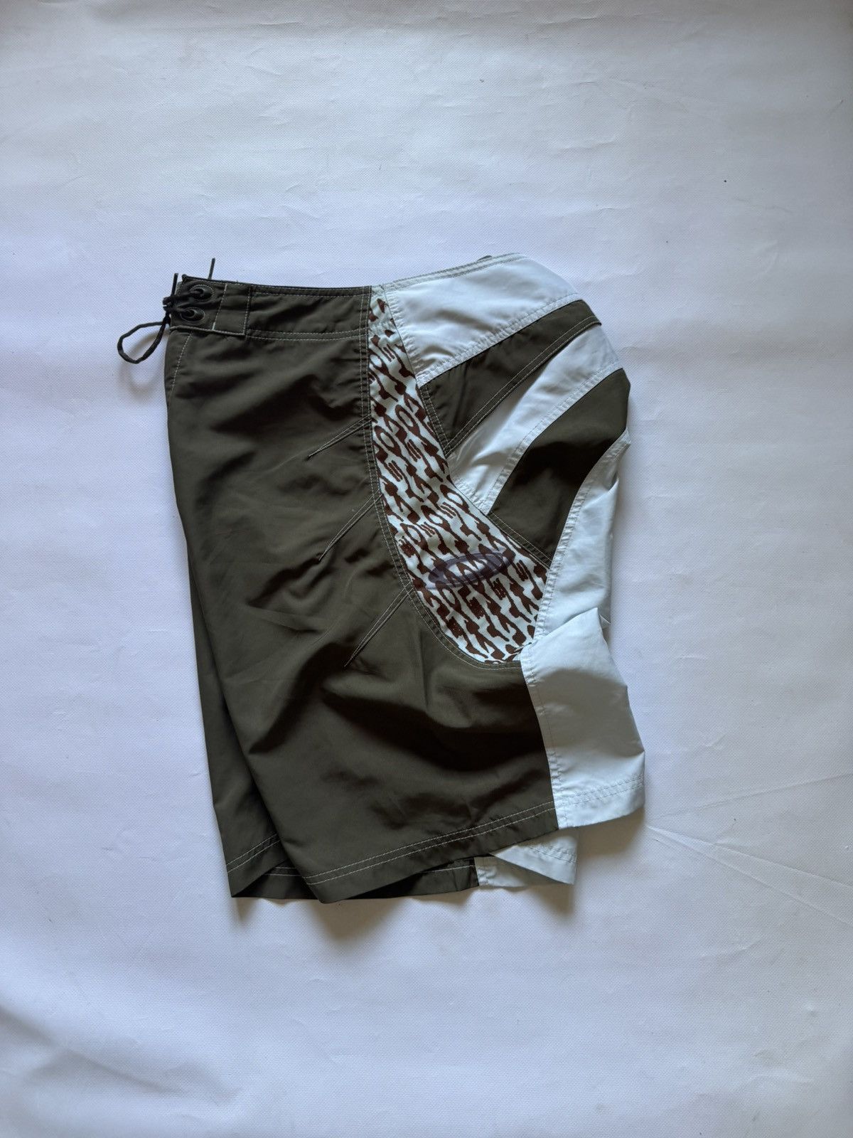 Oakley Title: Vintage Y2K Oakley Technical Panel Surf Shorts 00ss Size US 36 / EU 52 - 1 Thumbnail