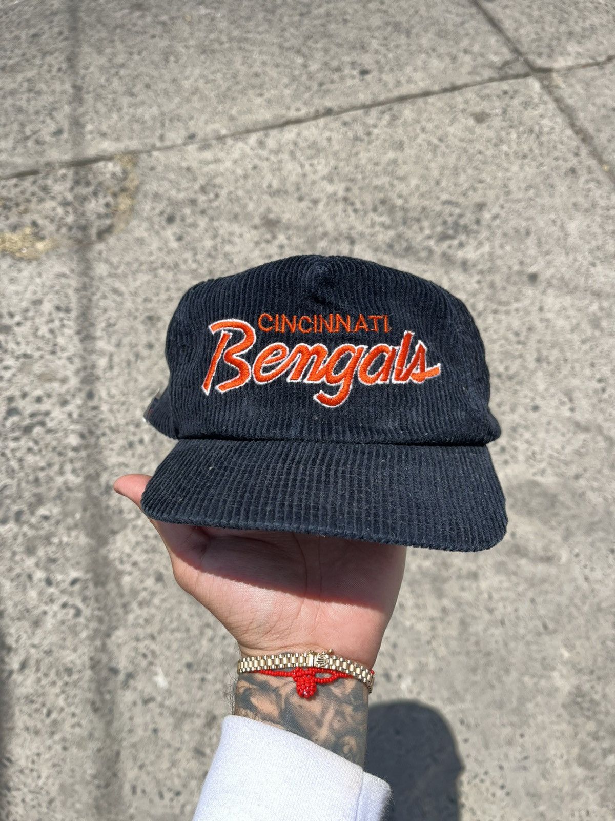 NFL × Vintage Vintage Bengals Cincinnati conduroy hat Size ONE SIZE - 1 Thumbnail