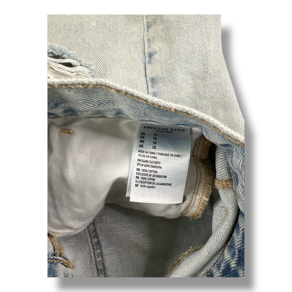American Eagle Outfitters American Eagle Distressed Denim Jean Mom Shorts Size 16 Size 38" / US 16 / IT 52 - 5 Thumbnail
