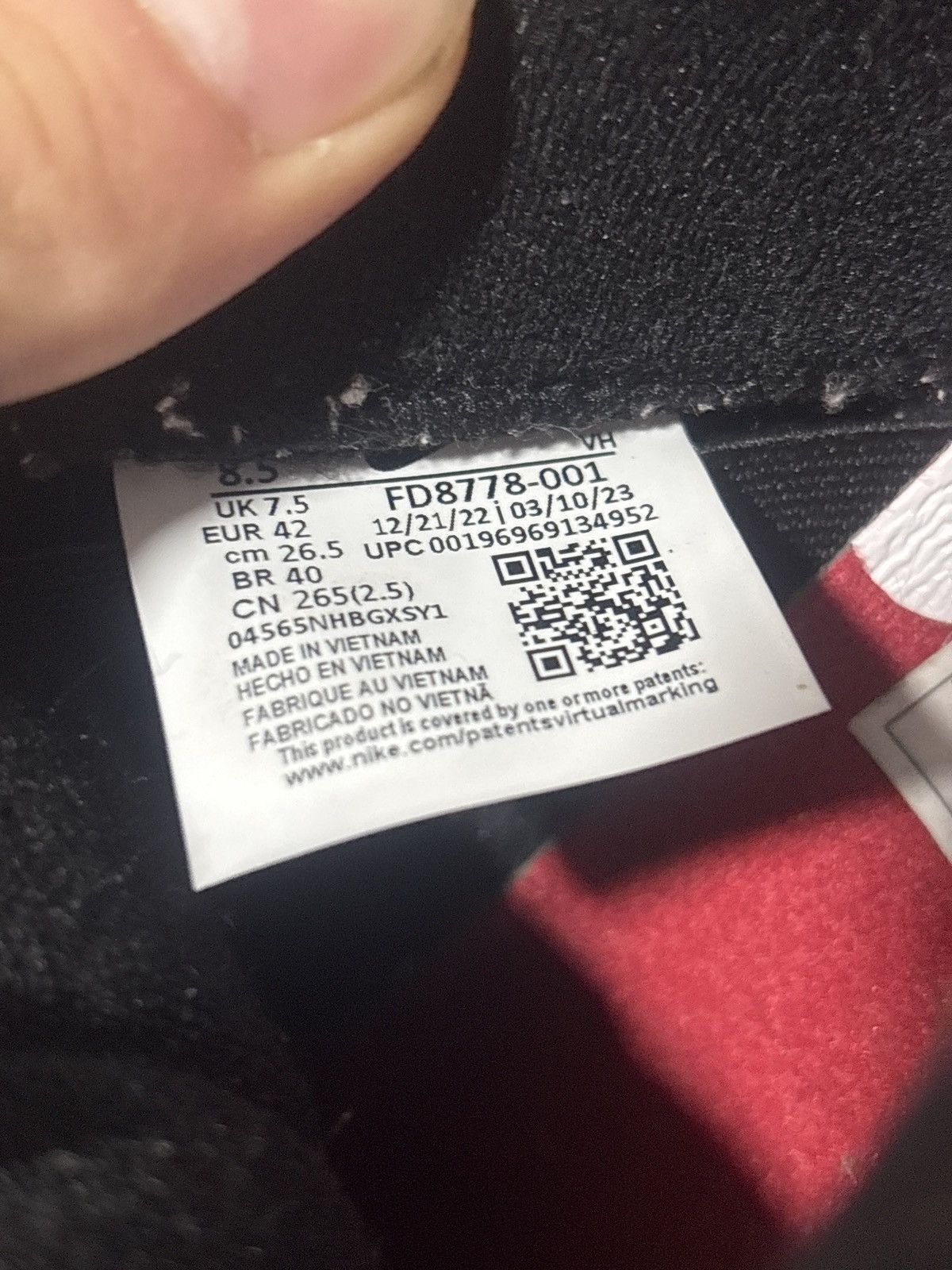 Nike SB Dunk sb supreme remelzze 8.5 Size US 8.5 / EU 41-42 - 9 Thumbnail