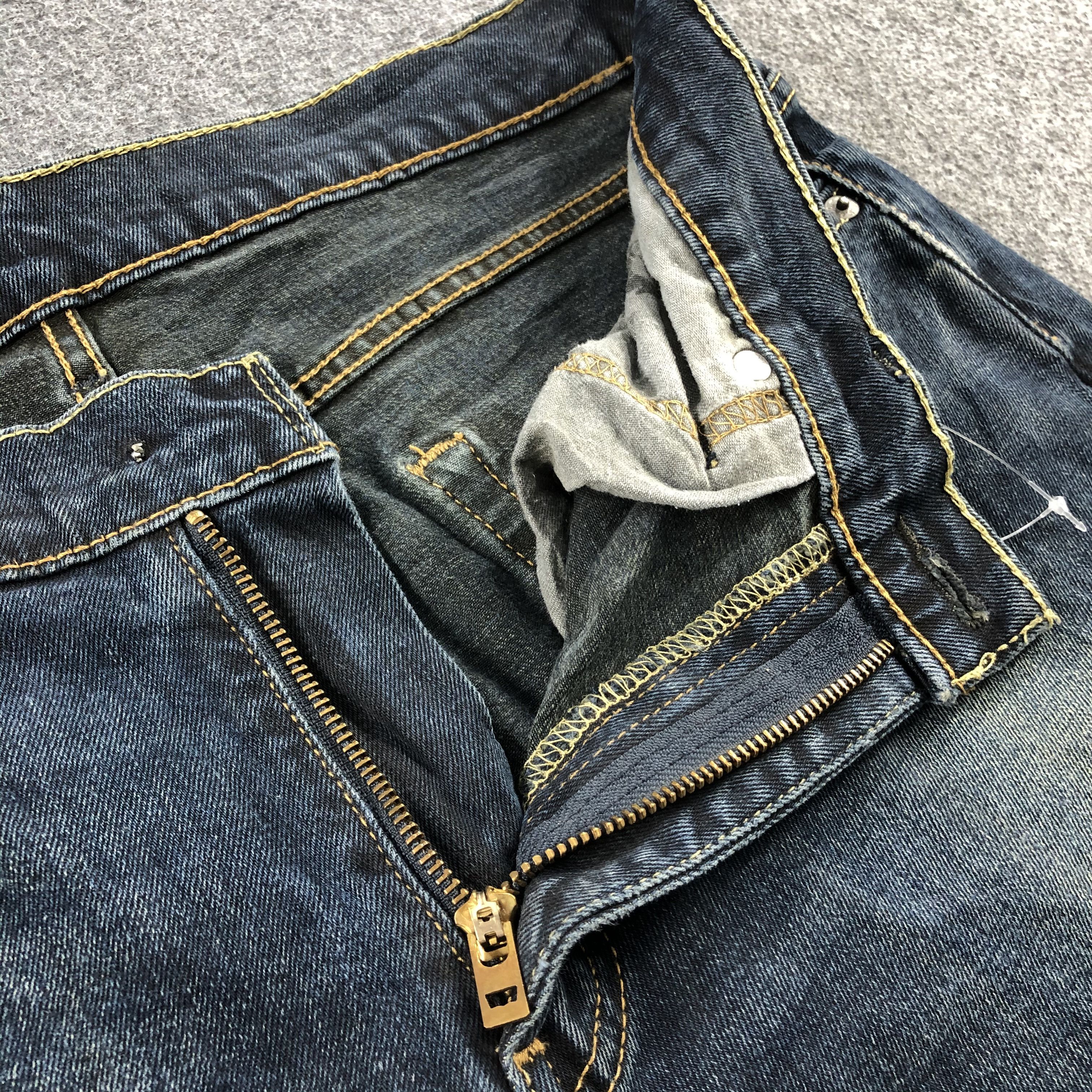 Levi's Vintage Blue Wash Levis 514 Jeans-J2143 Size US 33 - 7 Thumbnail
