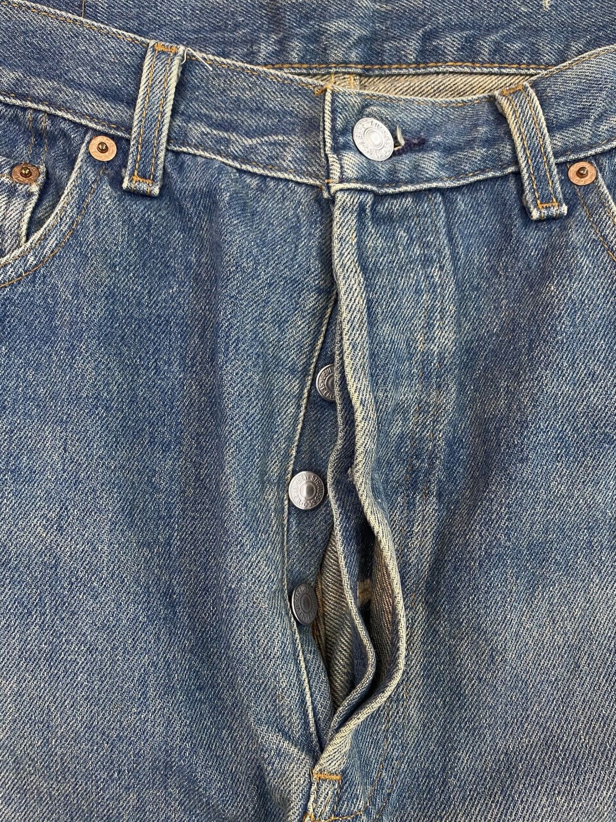 Levi's Vintage 501 Levi’s Medium Blue Wash Style Loose Jeans Size US 33 - 13 Thumbnail
