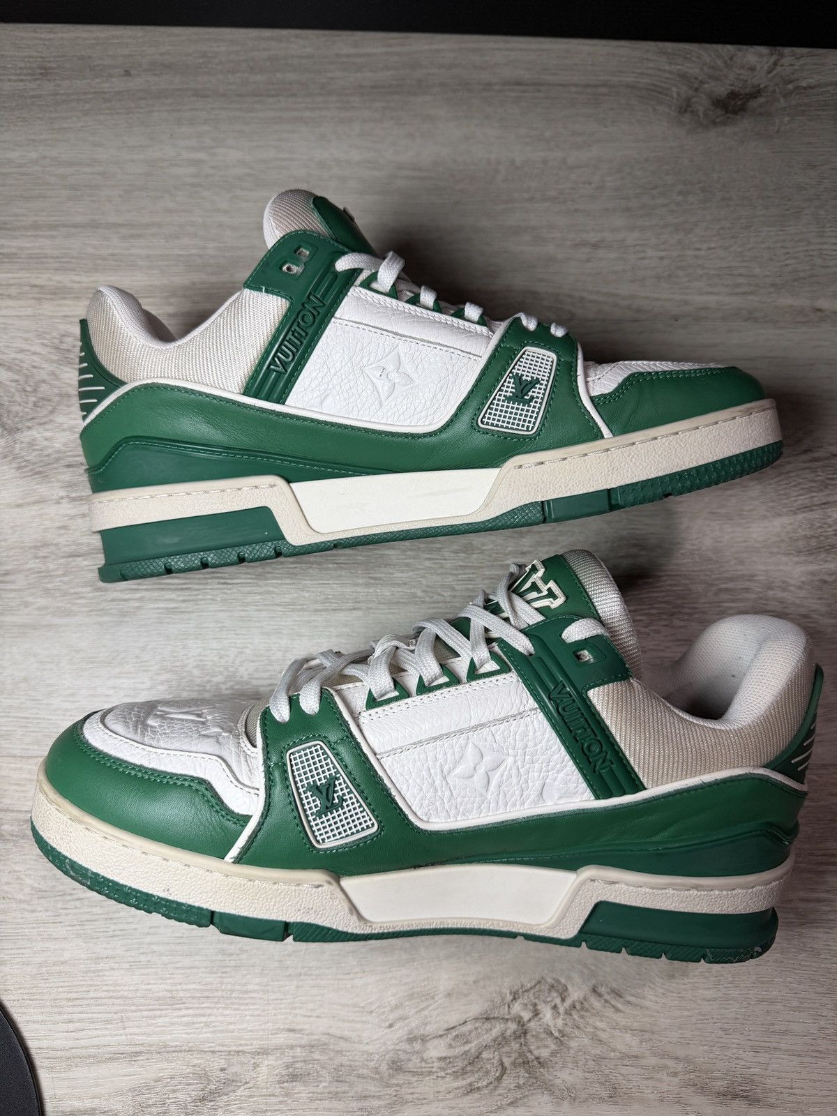 Louis Vuitton Louis Vuiton Trainer Green Size US 6 / EU 39 - 2 Thumbnail