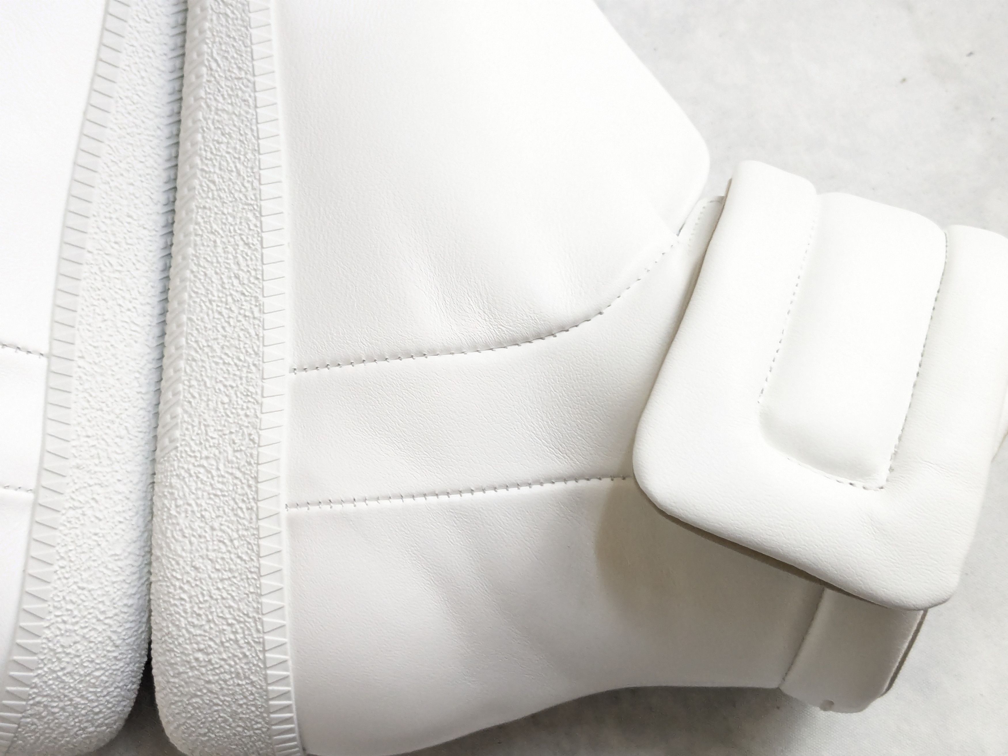 Maison Margiela Maison Margiela Future Sneakers White 11 44 High Tops Size US 11 / EU 44 - 13 Thumbnail