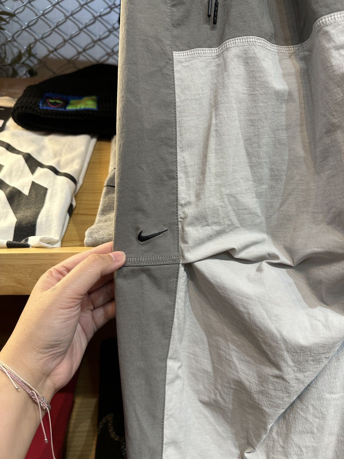 Nike Nike Tech Woven Track Pants Size US 30 / EU 46 - 7 Thumbnail