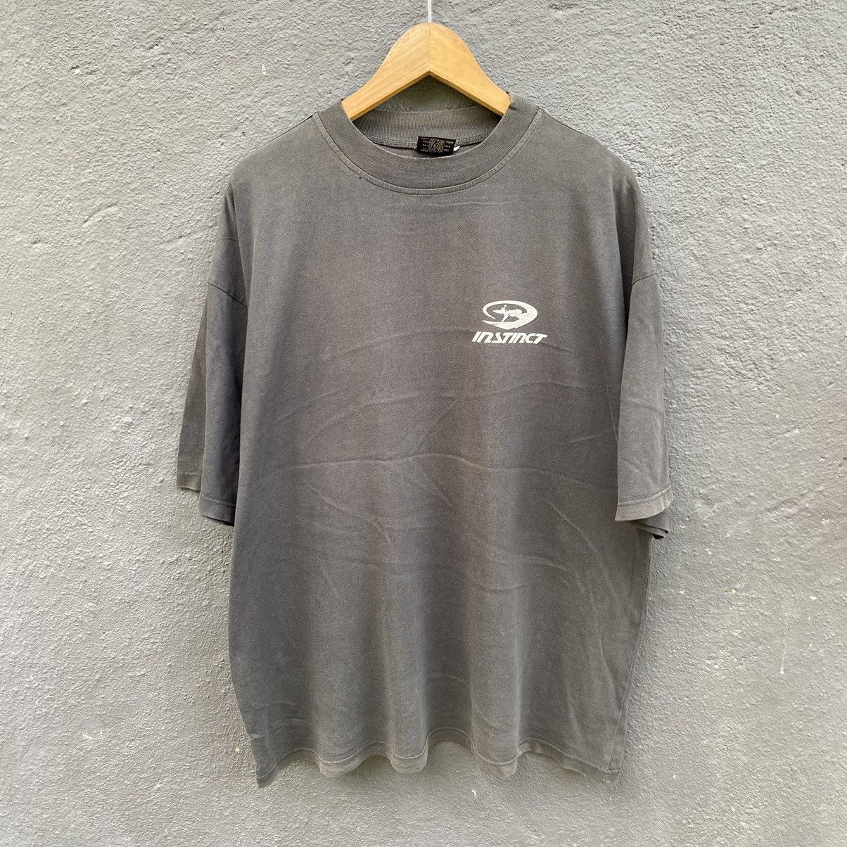 Vintage Thrashed Faded Vintage 90s Instinct Joker Surf ERD GRUNGE T Size US XL / EU 56 / 4 - 2 Thumbnail
