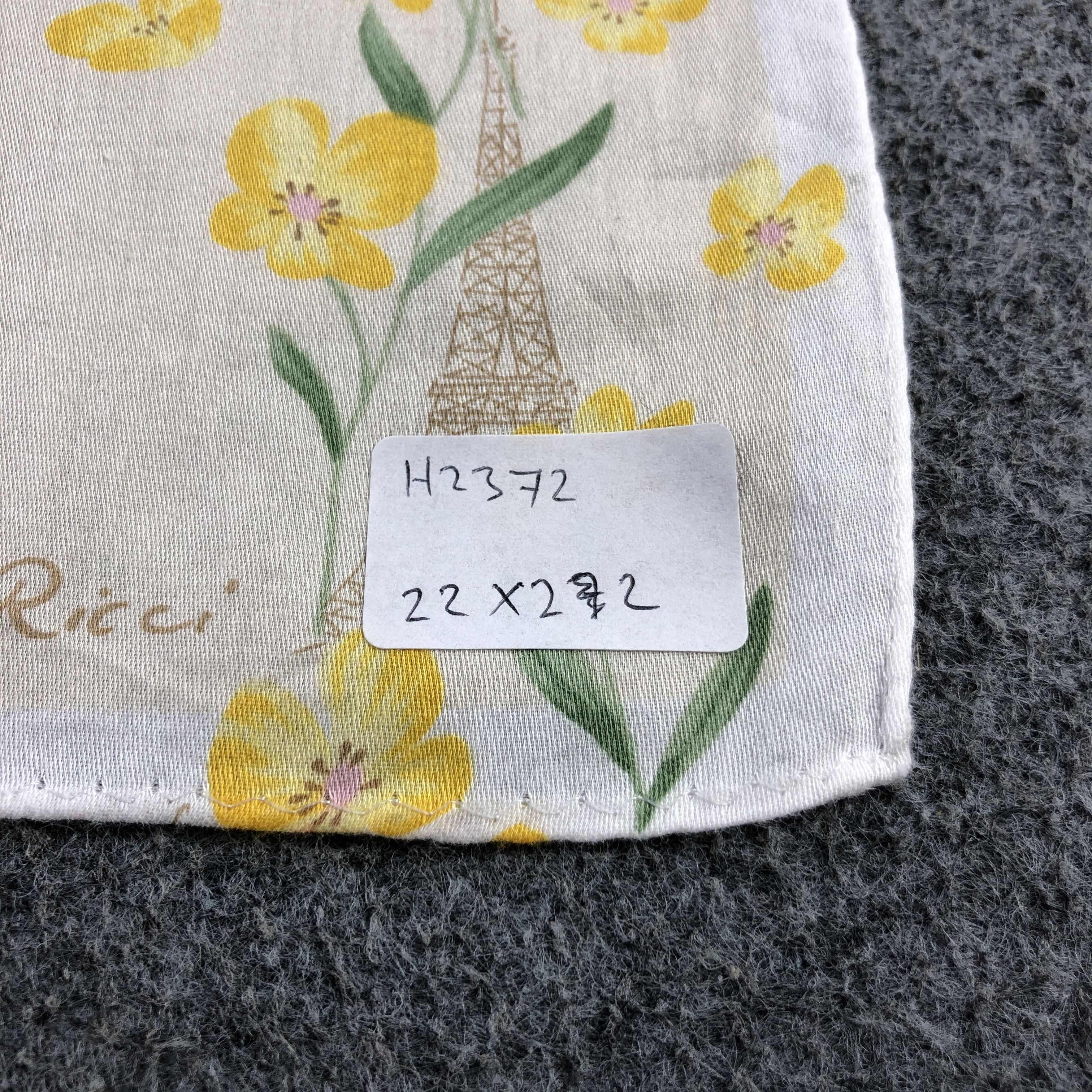 Nina Ricci Nina Ricci Handkerchief Neckerchief Bandana H2372 Size ONE SIZE - 5 Thumbnail