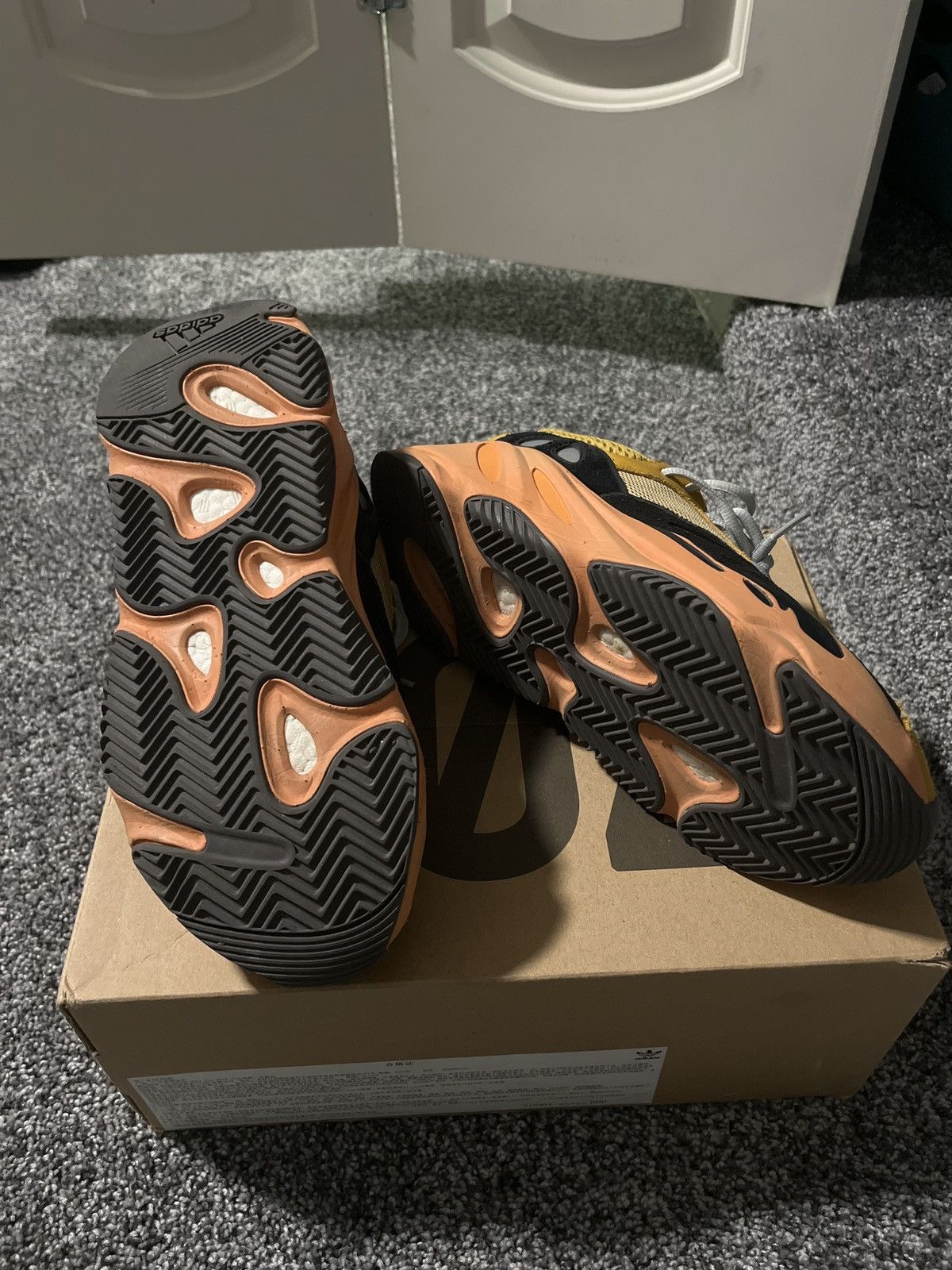 Kanye West × Yeezy Yeezy boost 700 Size US 7 / EU 40 - 5 Thumbnail