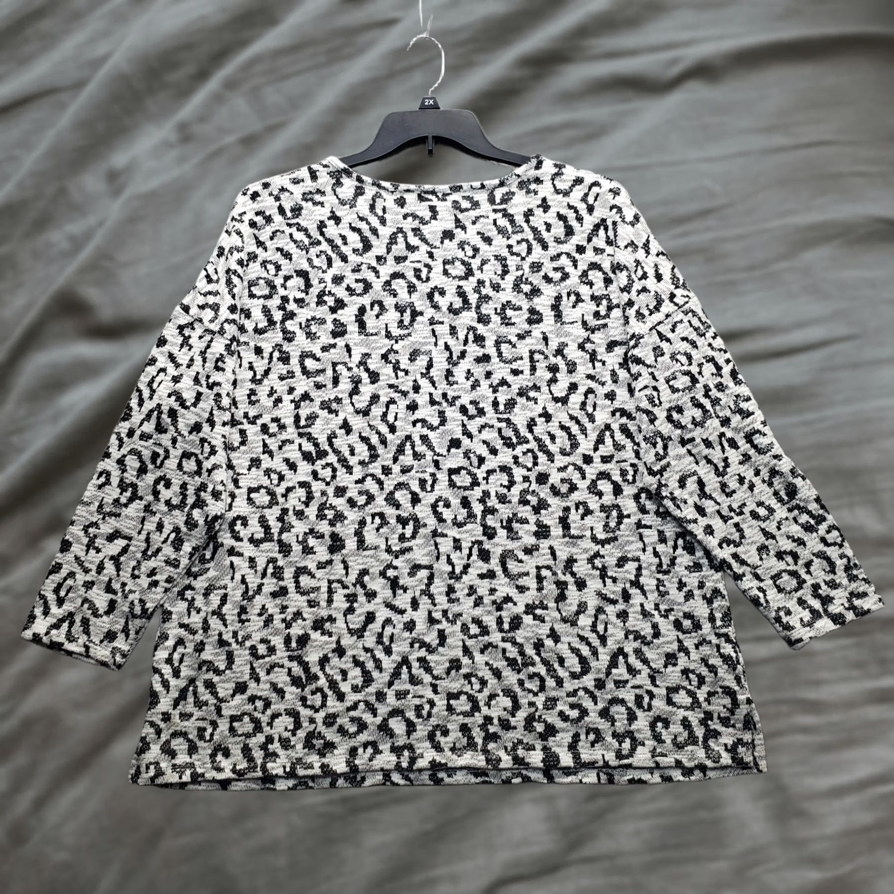 Denim & Co. Denim & Co. Tunic Top Womens 1X Multi Leopard Print Casual Long Sleeve V Neck Shirt Womens Size 1X Multicolor Leopard Print Casual Sleeve Dressy? Size XL / US 12-14 / IT 48-50 - 1 Thumbnail