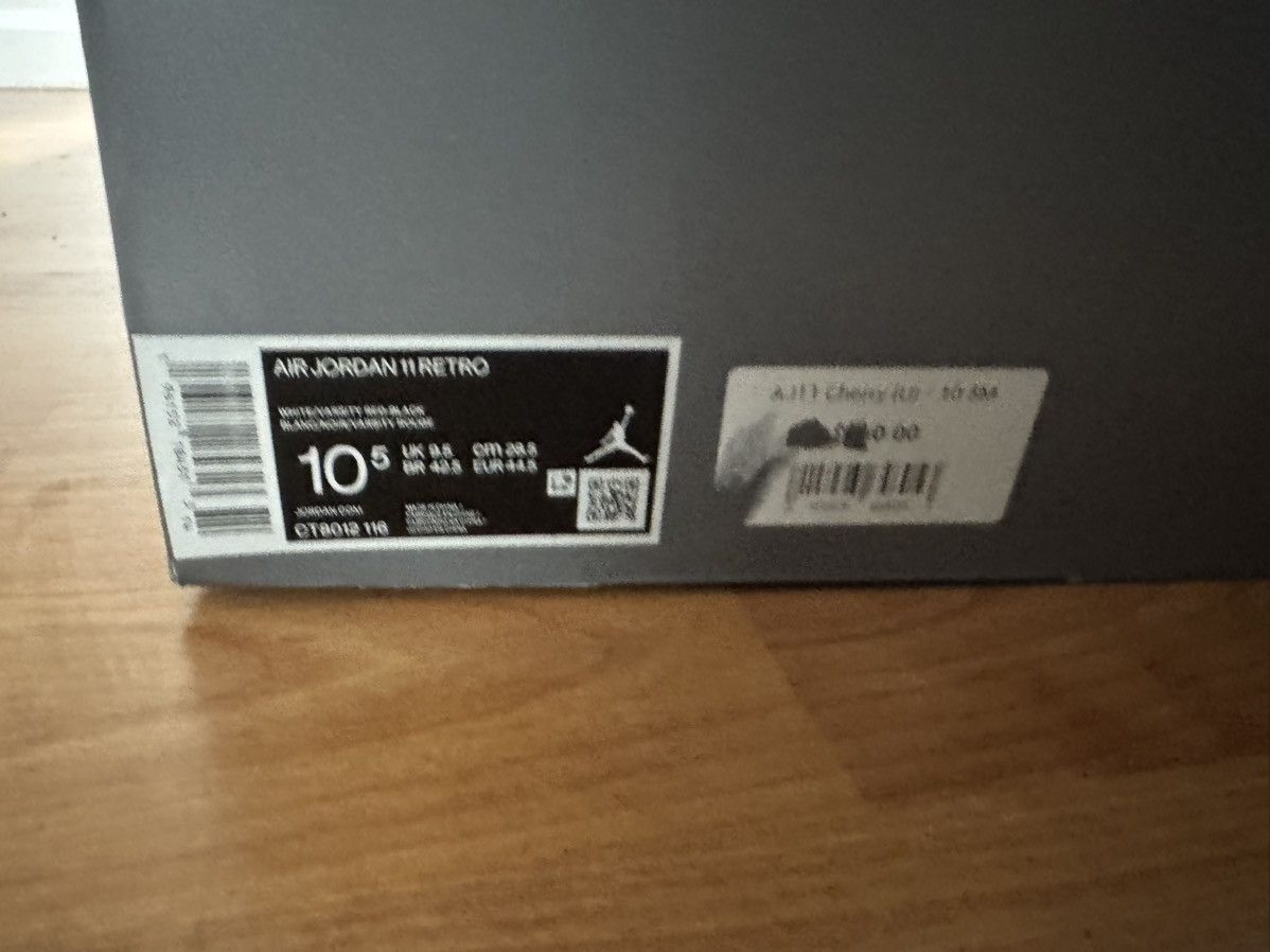 Jordan Brand Nike Air Jordan 11 Cherry 2022 Size US 10.5 / EU 43-44 - 6 Thumbnail