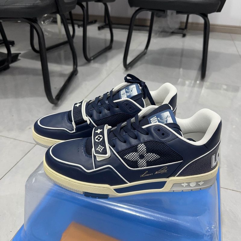 Louis Vuitton Louis Vuitton Blue Trainer Fashion Sneakers for Men 0079 Size US 11 / EU 44 - 1 Thumbnail