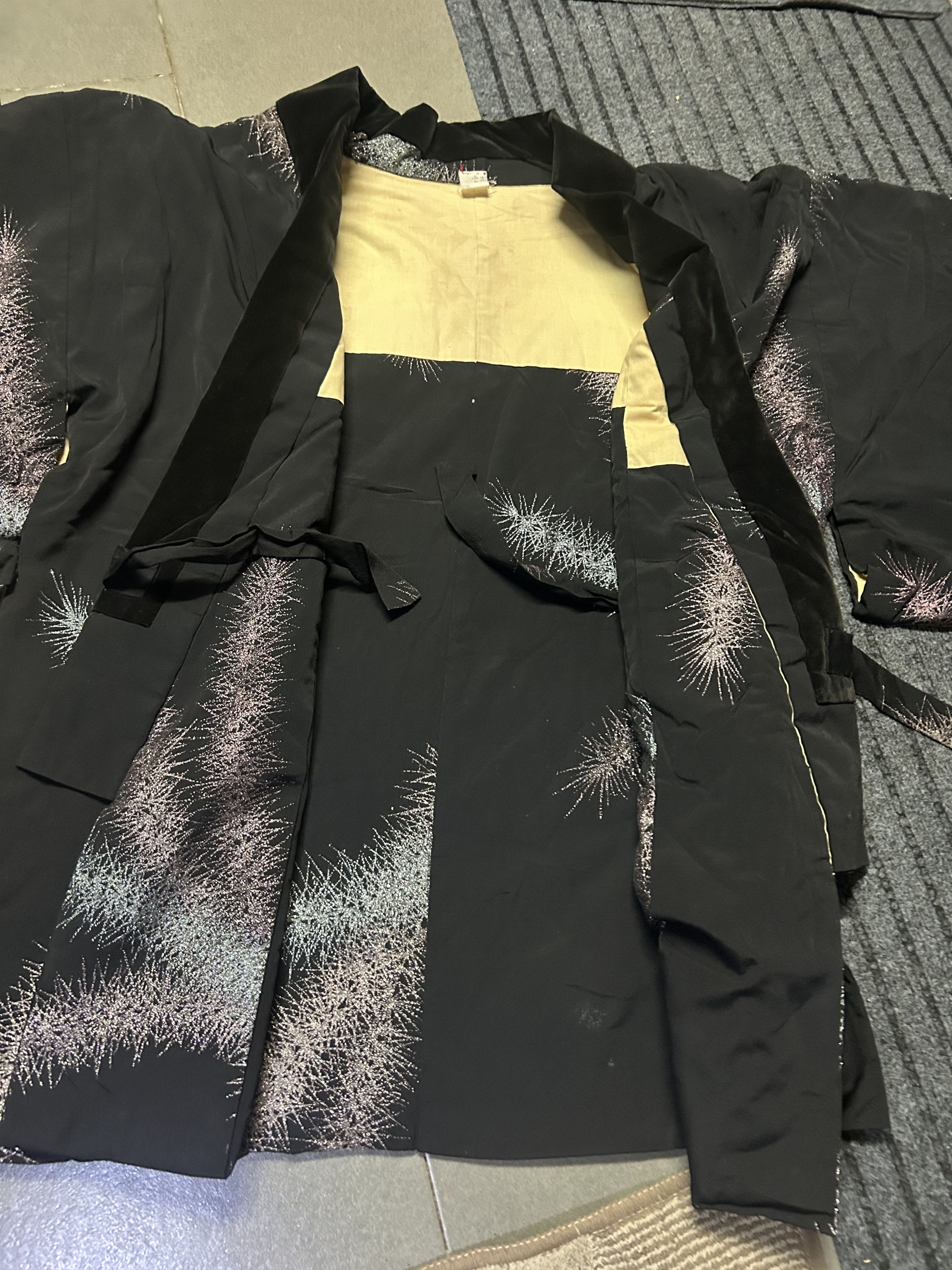 Japanese Brand YOHJI YAMAMOTO STYLE KIMΟΝΟ with flashing thread embroidery Size US M / EU 48-50 / 2 - 7 Thumbnail