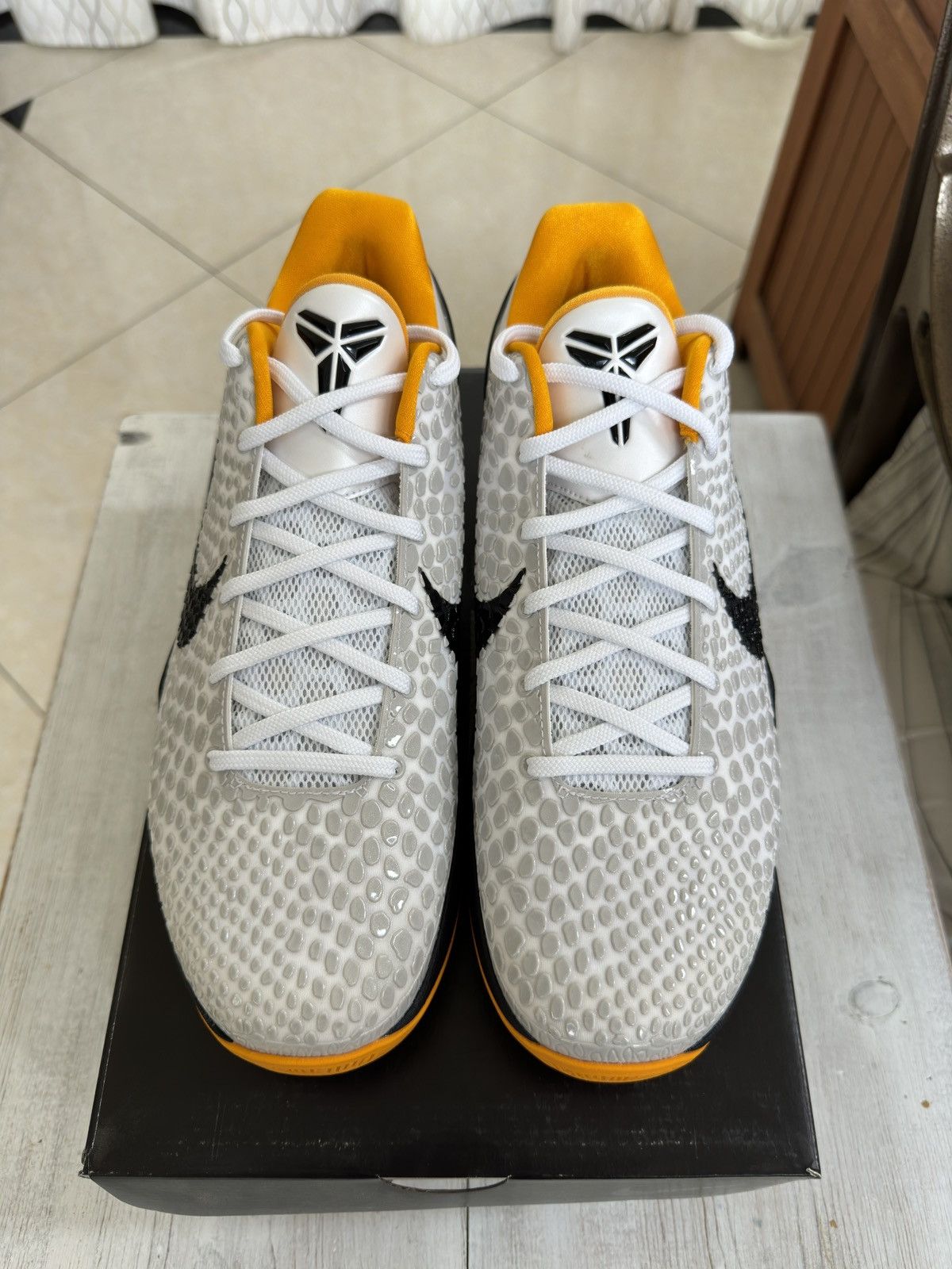 Nike kobe del sol deals