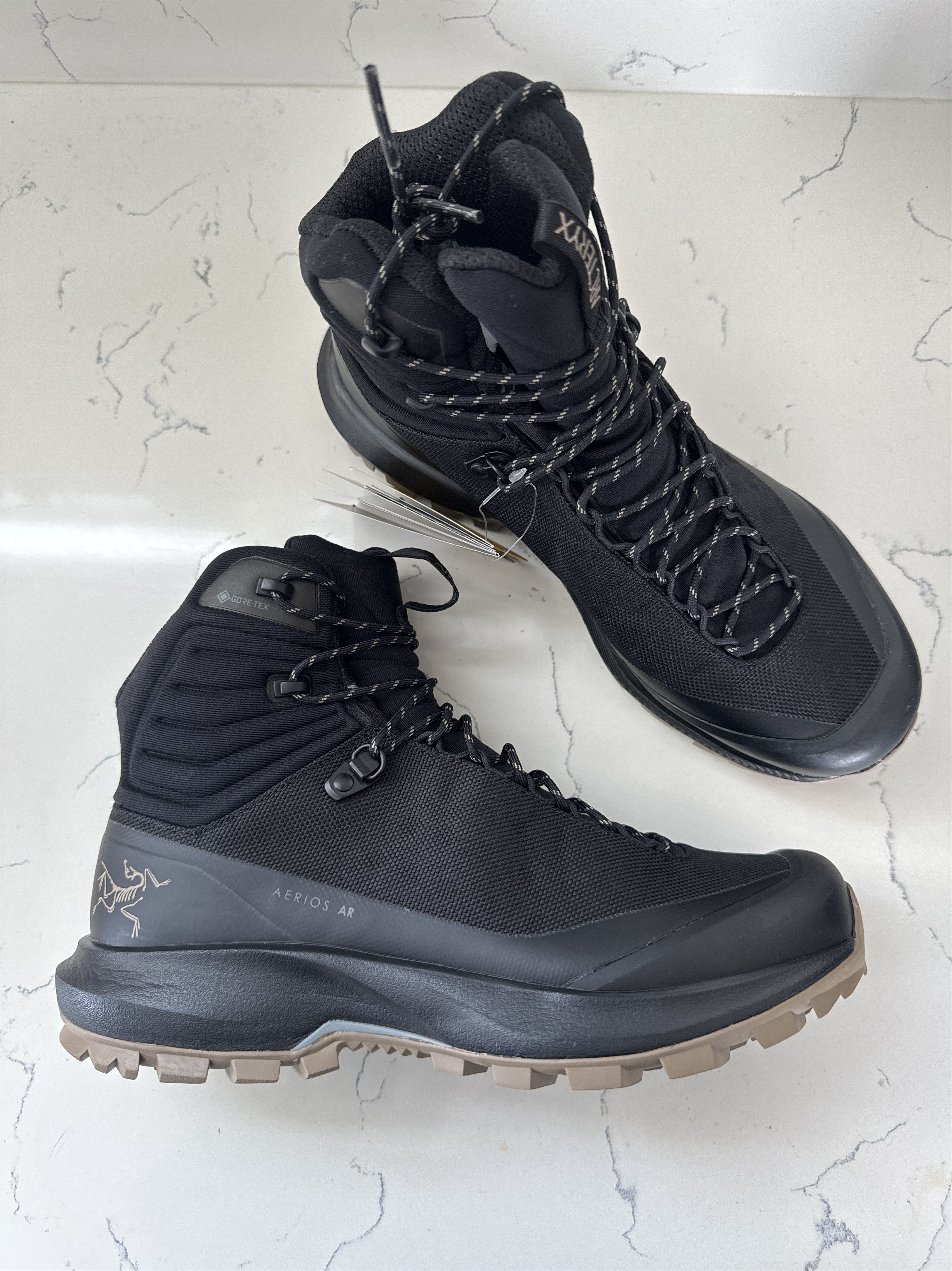 image of Arcteryx Arc’Teryx Aerios Ar Mid Gtx W Shoes in Black/Fallow, Men's (Size 8.5)