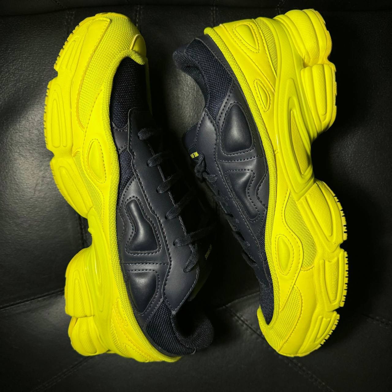 Adidas × Raf Simons 10us Adidas Raf Simons Ozweego Yellow FW18 Size US 10 / EU 43 - 4 Thumbnail