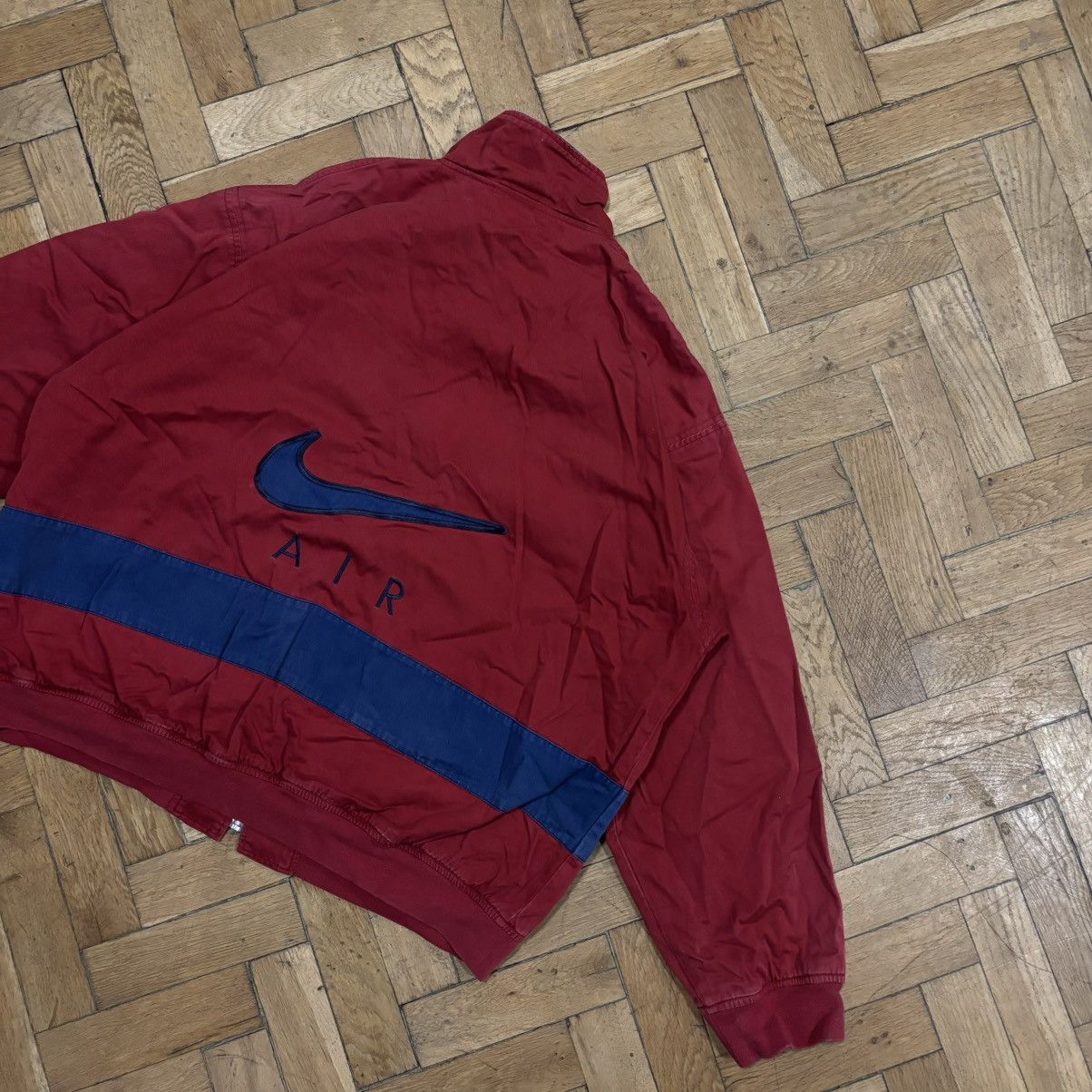 Vintage Vintage Nike Track Jacket Big Swoosh Red Y2K USA Size US L / EU 52-54 / 3 - 1 Thumbnail