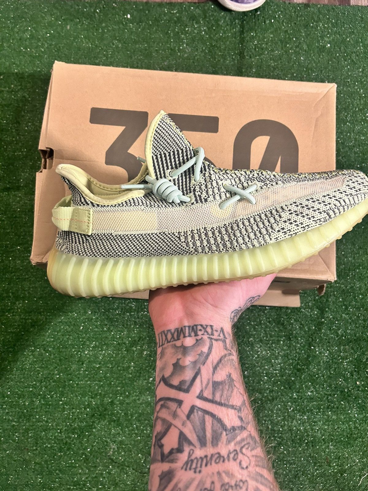 Adidas × Yeezy Yeeree Size US 12 / EU 45 - 1 Thumbnail