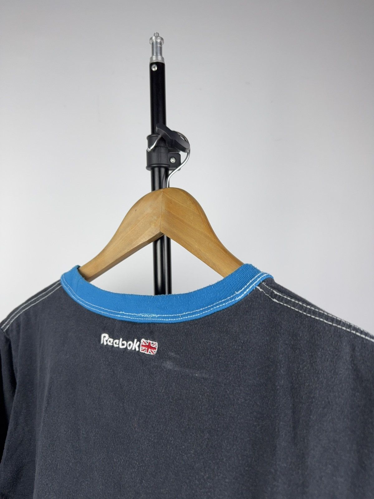 Reebok Reebok Classic UK Lion Crest Vintage Tee 2000s Size US S / EU 44-46 / 1 - 8 Thumbnail