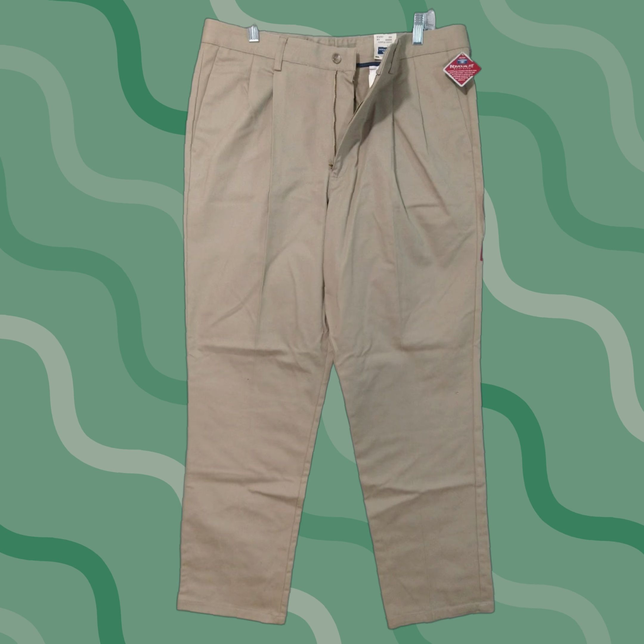 Dockers Dockers Pants Mens 36x34 Beige Classic Fit Pleated Khakis Classic Mens Pants Beige Cotton 36 Inseam 34 Straight Wide-Leg Preppy Theme Mens Size US 36 / EU 52 - 1 Thumbnail