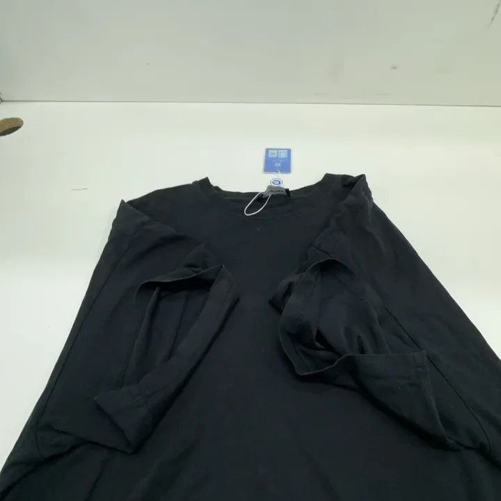 Balenciaga Balenciaga Balenciaga Black Short Sleeve TShirt for Men -2 Size US L / EU 52-54 / 3 - 8 Thumbnail