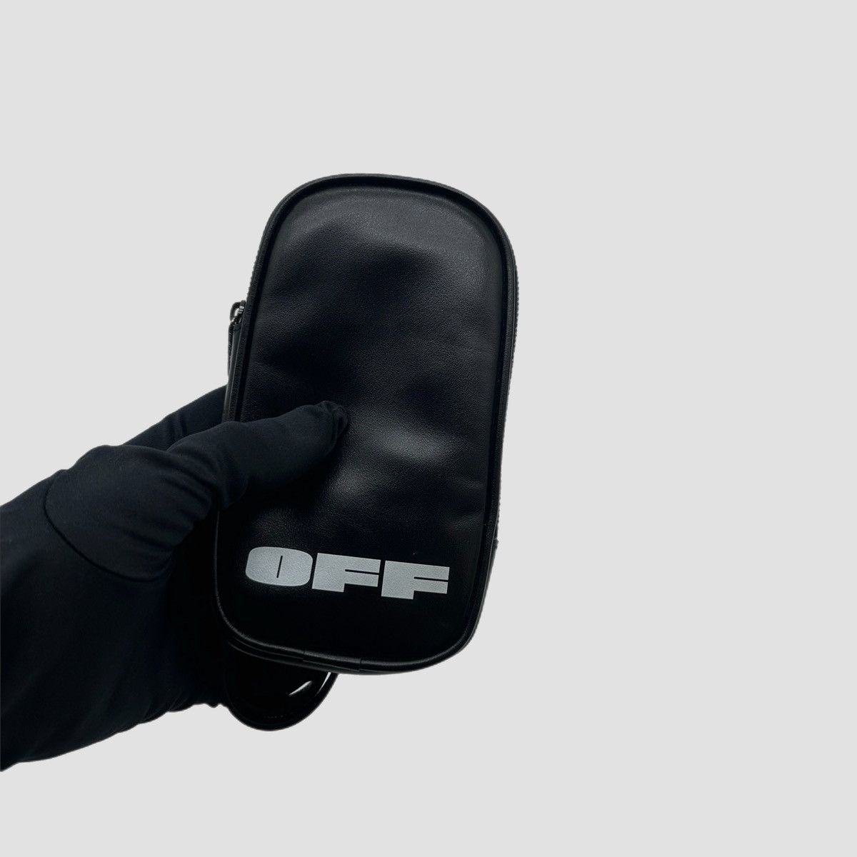 Off-White Off-White Logo iPhone Holder / Side Bag Size ONE SIZE - 10 Thumbnail