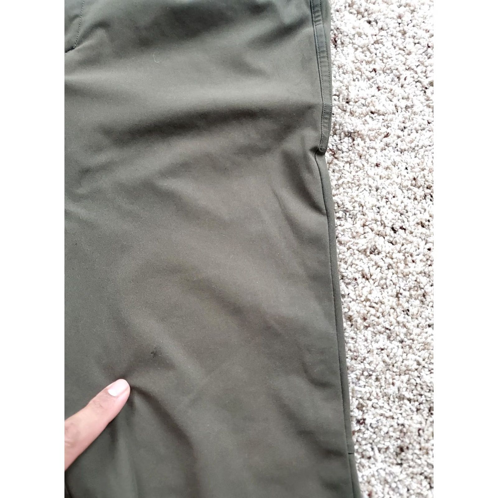 Lululemon Lululemon Pants Mens 30 Green Slim Chino Athletic Casual Flat Front 5-Pocket Zip W/ Logo Womens? Size US 30 / EU 46 - 4 Thumbnail