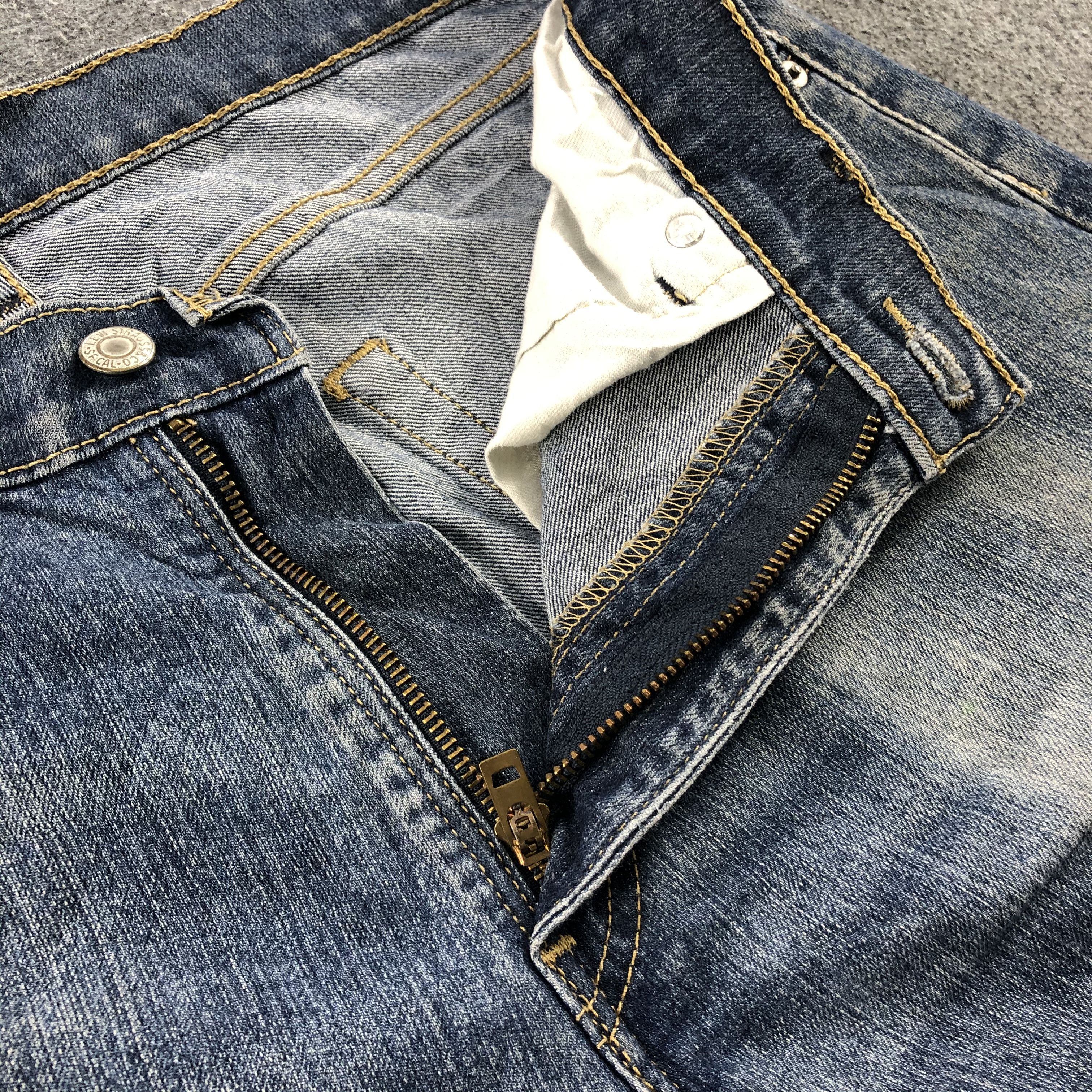 Levi's × Vintage Vintage Blue Wash Levis 505 Jeans-JM2013 Size US 33 - 8 Thumbnail