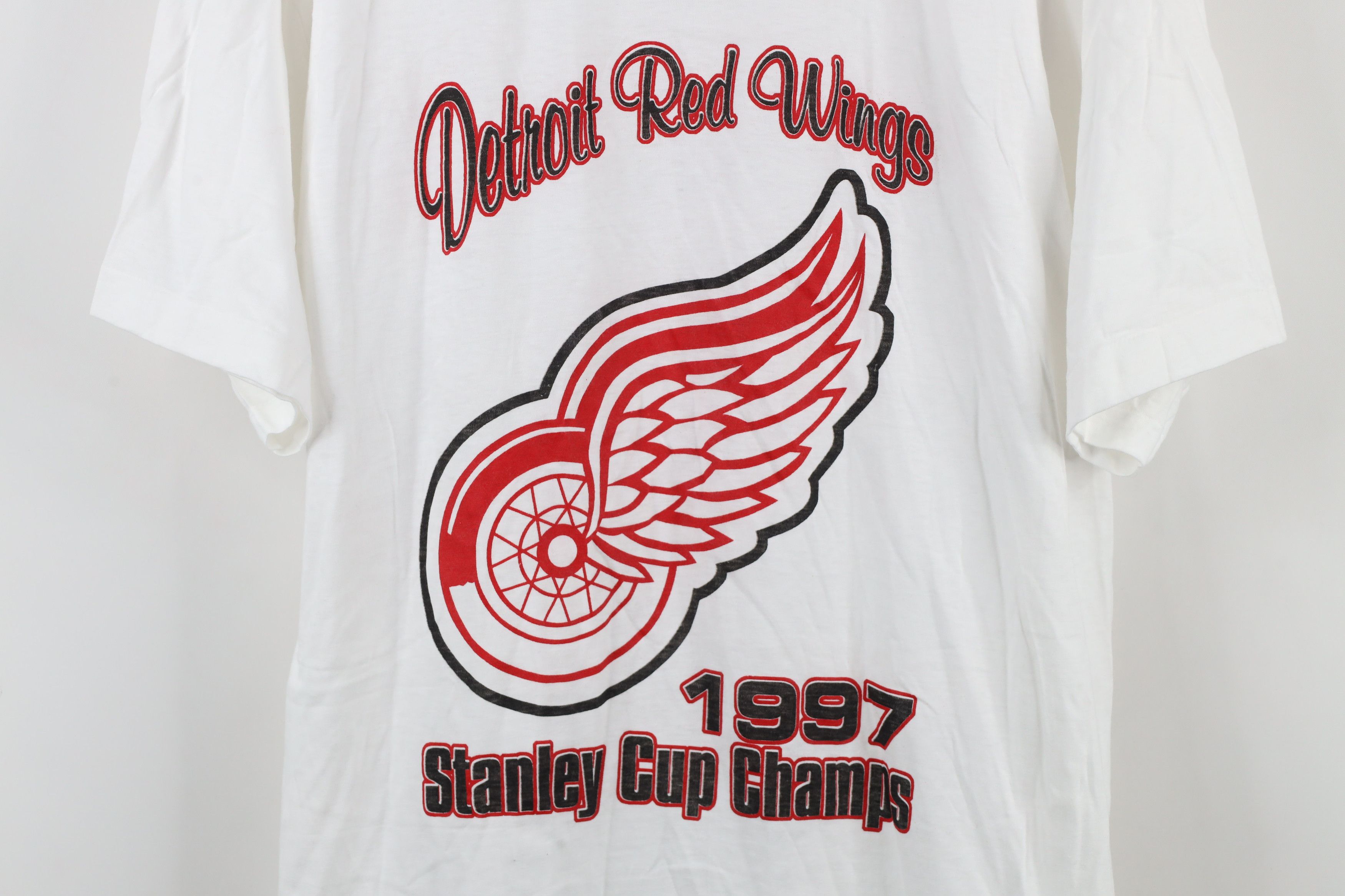 Vintage Vintage 90s Cup Champions Detroit Red Wings Hockey T-Shirt Size US XL / EU 56 / 4 - 4 Thumbnail