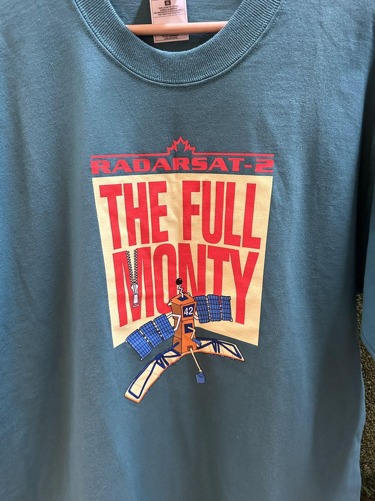 Vintage Vintage The Full Monty Satellite T-shirt Large Size US L / EU 52-54 / 3 - 4 Thumbnail