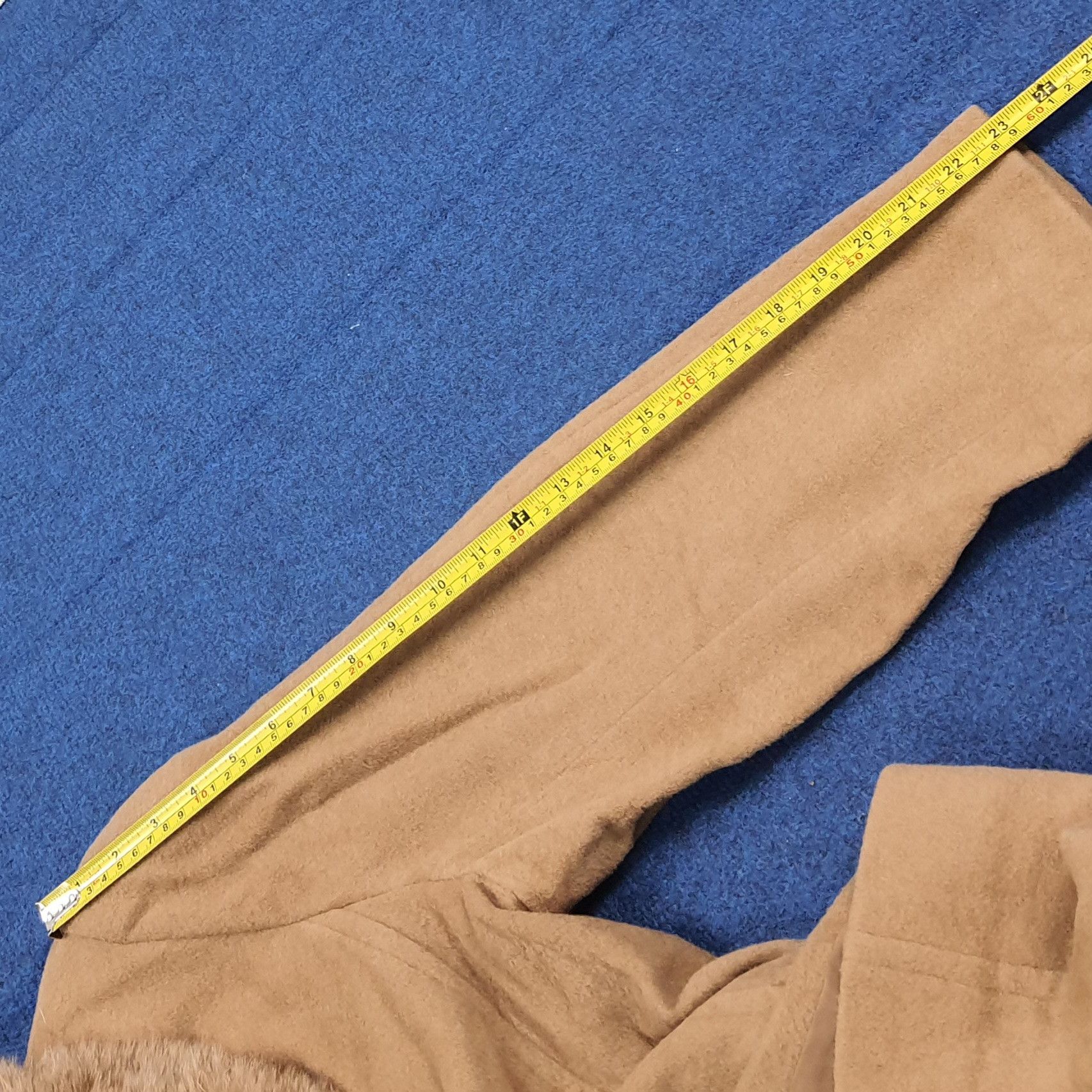 Vintage Camel Long Coat by Dormeuil Paris Faux Fur Collar C306N4 Size US L / EU 52-54 / 3 - 10 Thumbnail
