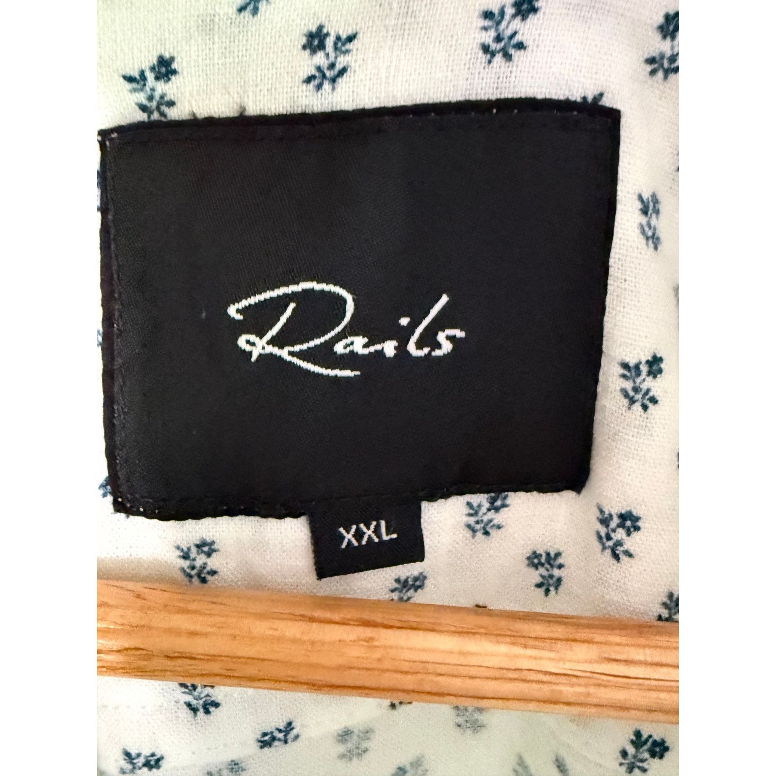 Rails Rails Men's XXL Carson Floral Short Sleeve Linen Blend Shirt Size US XXL / EU 58 / 5 - 2 Thumbnail