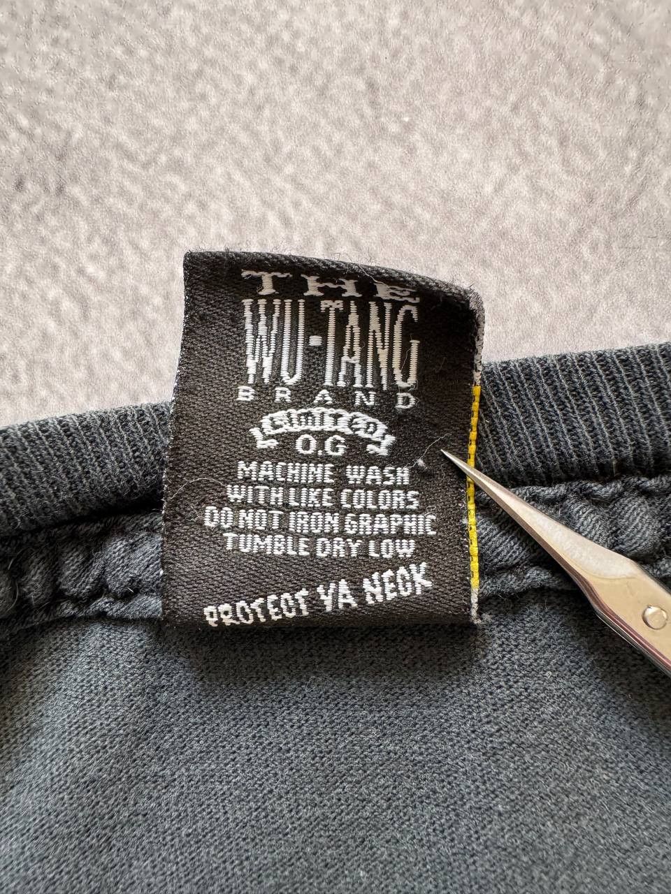 Band Tees Vintage Wu Tang Clan Distressed Tee Roll That Shit Smoke Size US XXL / EU 58 / 5 - 8 Thumbnail